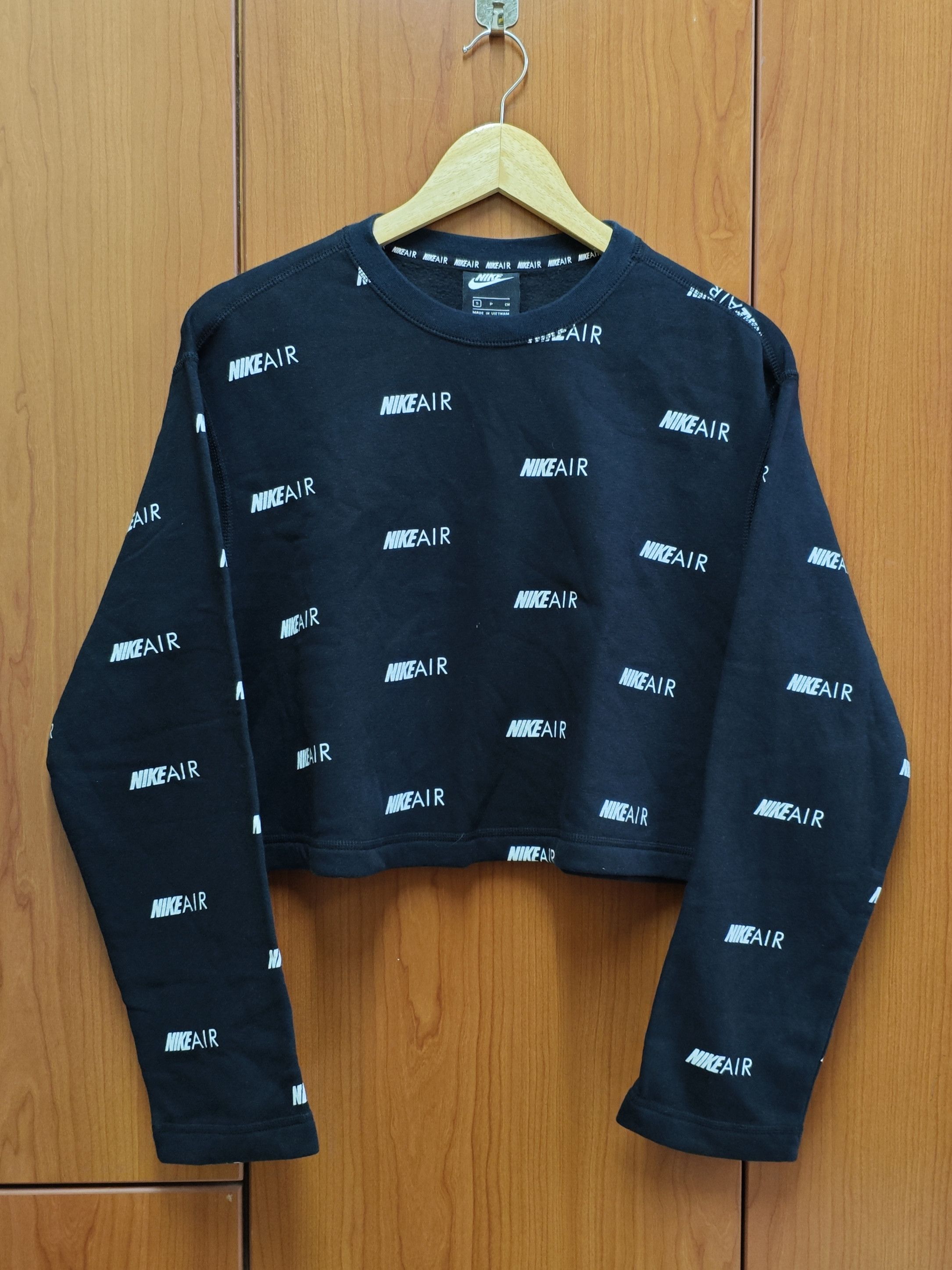 Nike ACG NIKE AIR Monogram Black Crop Tops Size S / US 4 / IT 40 - 2 Thumbnail