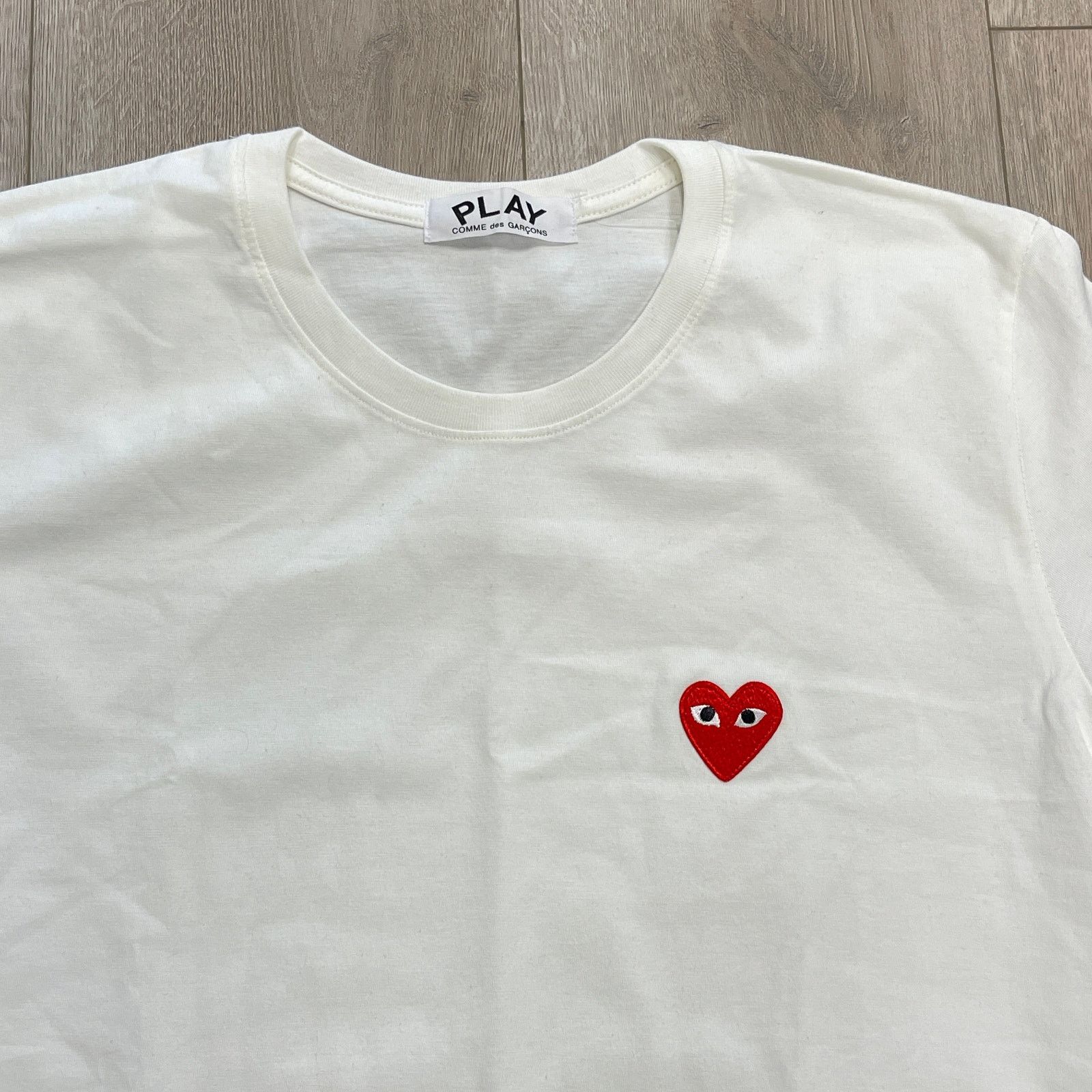 Comme des Garcons SHIRT Comme des Garçons Play CDG Heart Logo White Tee Large Size US L / EU 52-54 / 3 - 2 Thumbnail