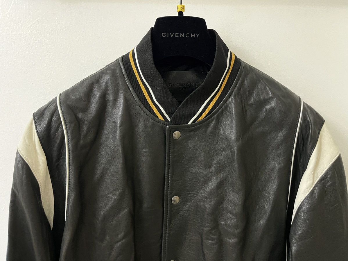 Givenchy Amazing! Monogram 4G $5k Varsity Teddy Leather Bomber Jacket Size US L / EU 52-54 / 3 - 6 Thumbnail