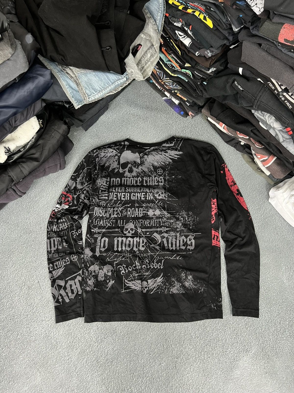 Affliction Y2K affliction style rock rebel long sleeve thermal t-shirt Size US M / EU 48-50 / 2 - 7 Thumbnail