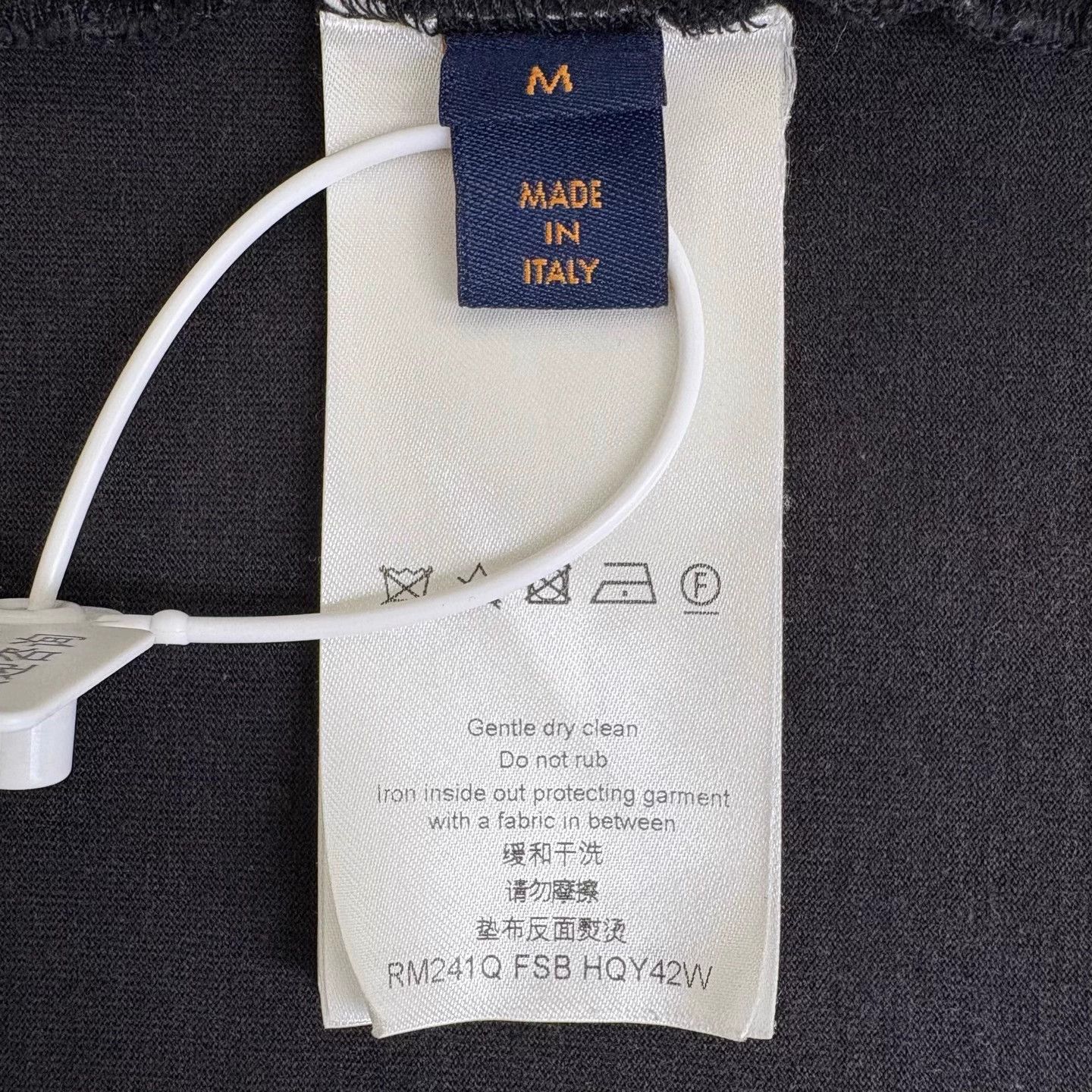 Louis Vuitton Louis Vuitton Gradient Letter Logo Short Sleeve Tee M Size US M / EU 48-50 / 2 - 4 Thumbnail