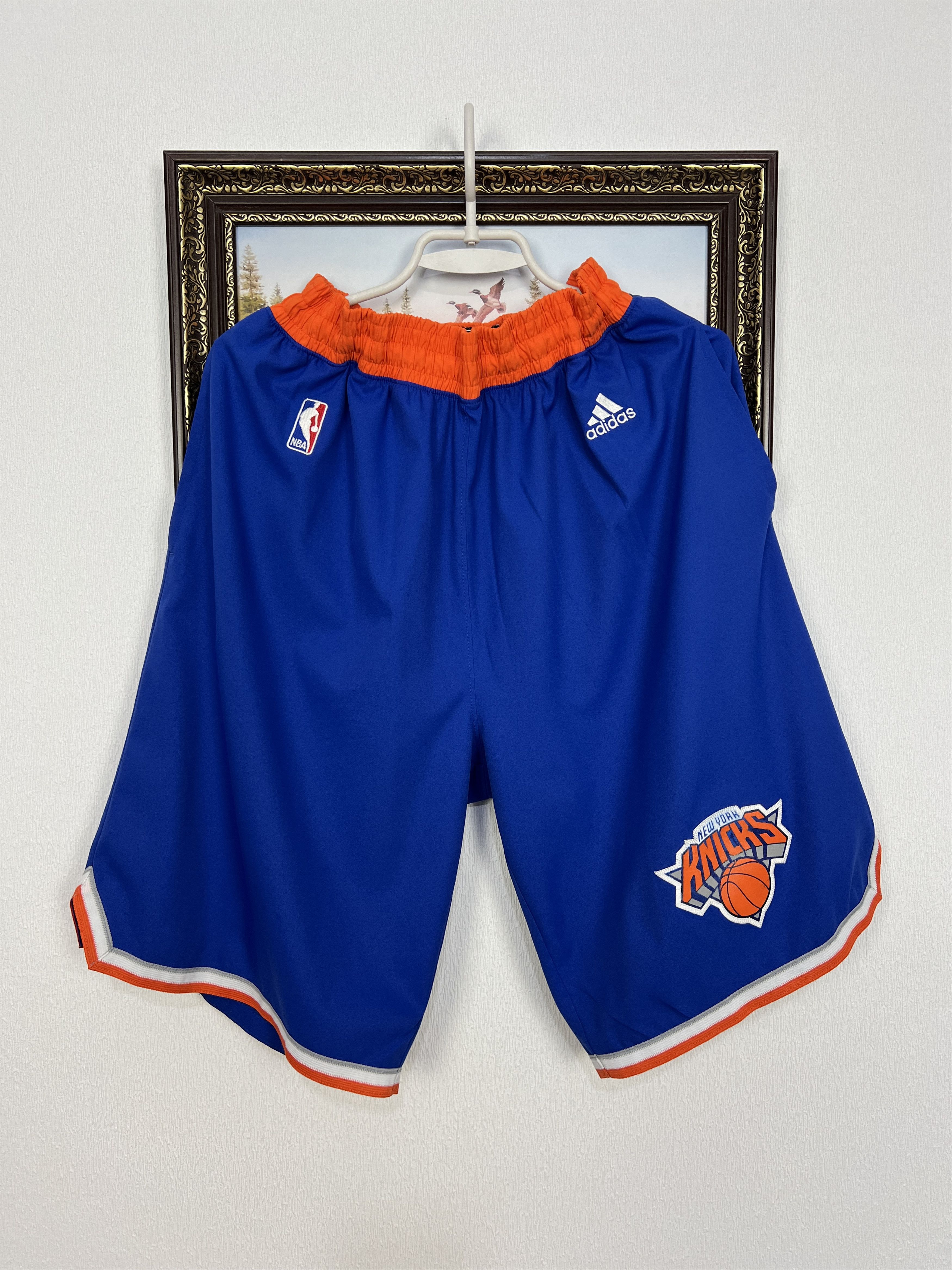 Vintage Adidas New York Knicks NBA Blue Mens Shorts Rare L