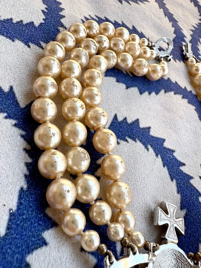 Vivienne Westwood Vivienne Westwood Vintage Three Layer Pearl Necklace Size ONE SIZE - 9 Thumbnail