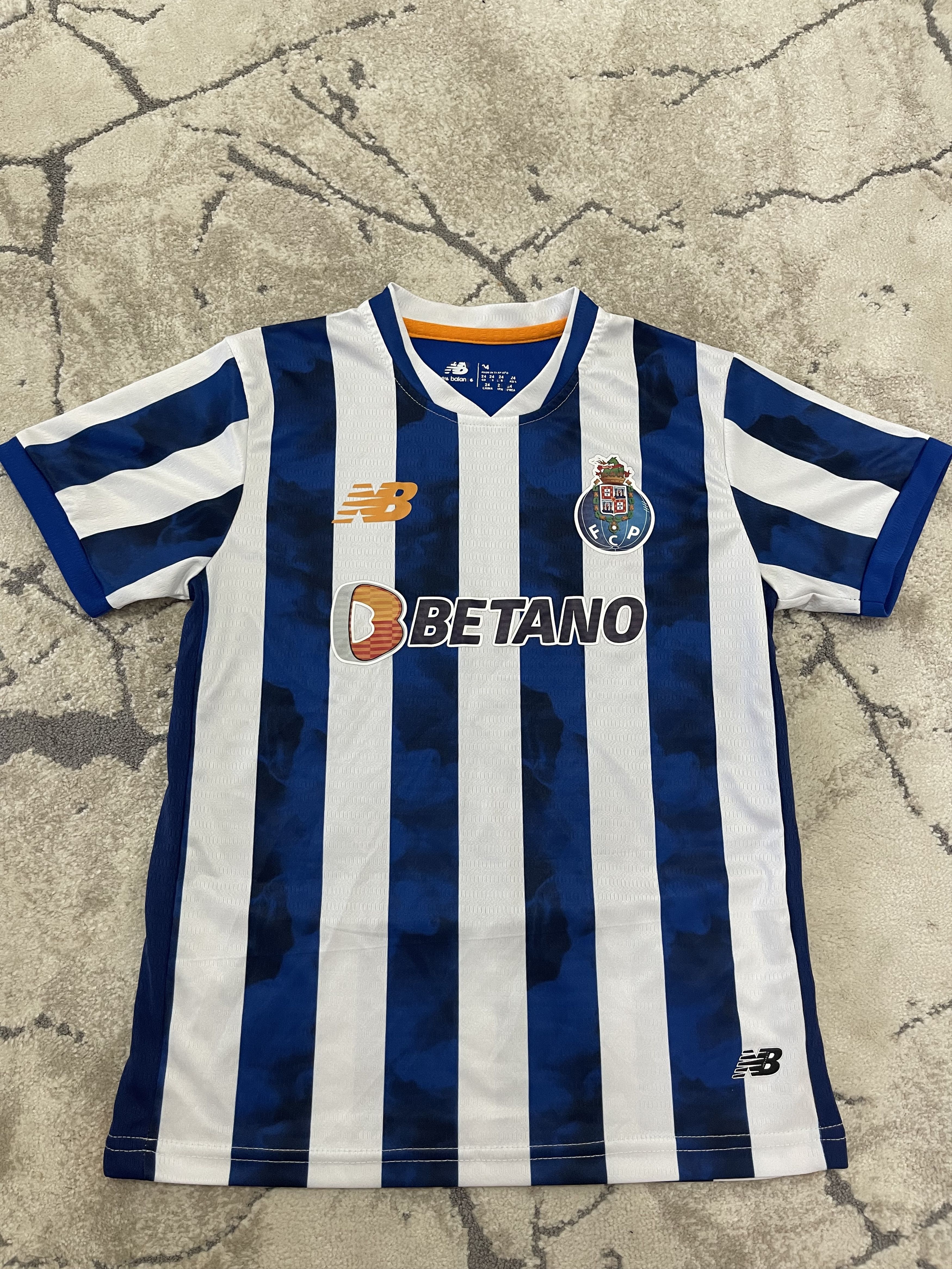 New Balance FC Porto Home Jersey 2024–25 – Youth Size 9–10 Size US XXS / EU 40 - 11 Thumbnail