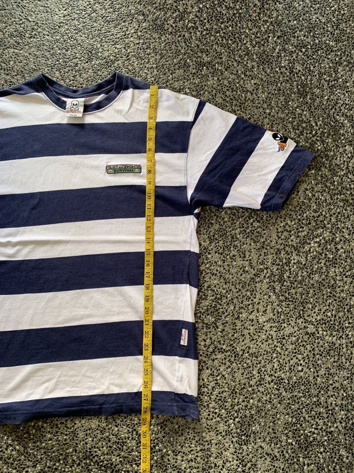Alien Workshop Vintage Alien Workshop Survival Striped SkateboardsT shirt Size US L / EU 52-54 / 3 - 8 Thumbnail