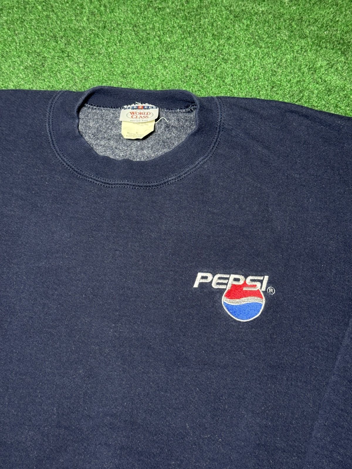 Vintage Vintage 90s Pepsi Cola Logo Minimalist Thick XL Sweatshirt Size US XL / EU 56 / 4 - 2 Thumbnail