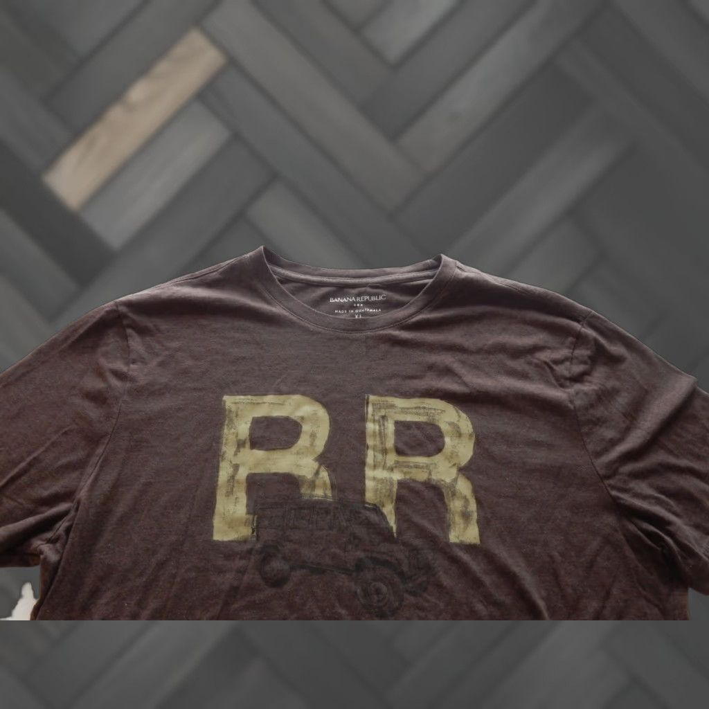 Banana Republic Banana Republic T Shirt Size XLT Men's Short Sleeve Cotton Blend Brown 29" Length VINTAGE? (No) Size US XL / EU 56 / 4 - 1 Thumbnail