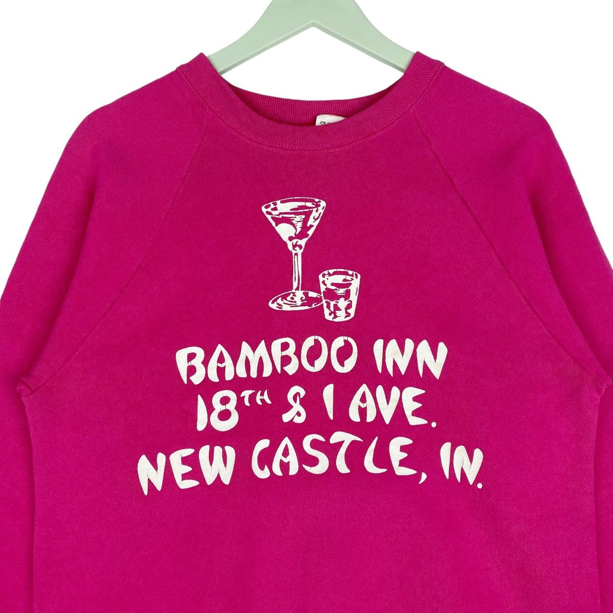 Fruit Of The Loom 80s Bamboo Inn New Castle Sweatshirt Fullover Jumper Size US M / EU 48-50 / 2 - 2 Thumbnail