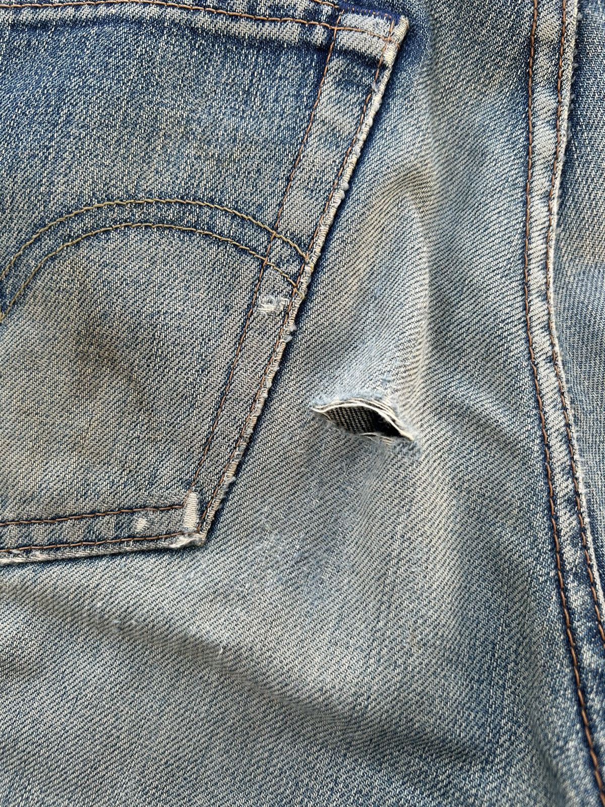 Levi's × Vintage Vintage Levis Selvedge Distressed Rusty MudWash Denim jeans Size US 30 / EU 46 - 10 Thumbnail