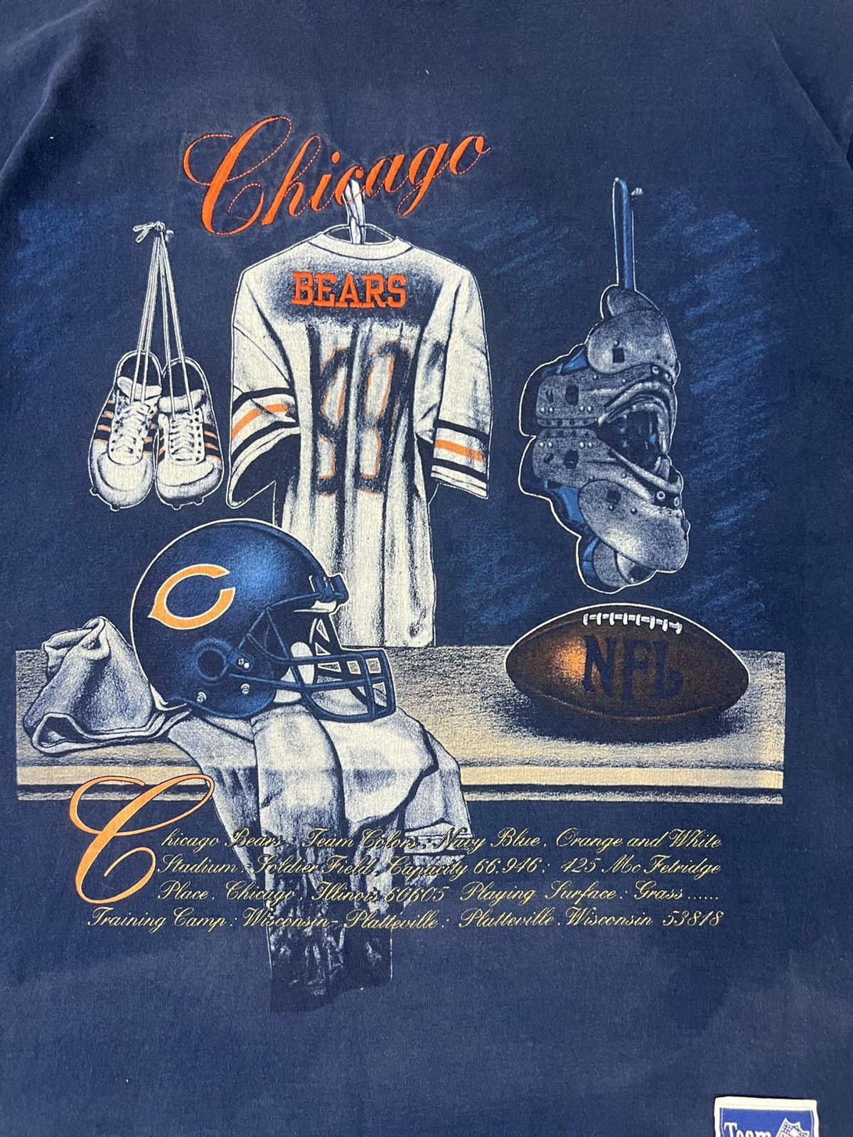 Salem Sportswear Vintage Chicago Bears Nutmeg Mills T-Shirt (Made in USA) Size US L / EU 52-54 / 3 - 2 Thumbnail