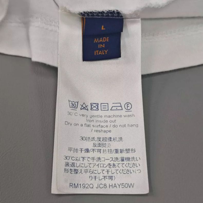 Louis Vuitton Louis Vuitton White embroidered logo short sleeve T-shirt 2 Size US L / EU 52-54 / 3 - 6 Thumbnail