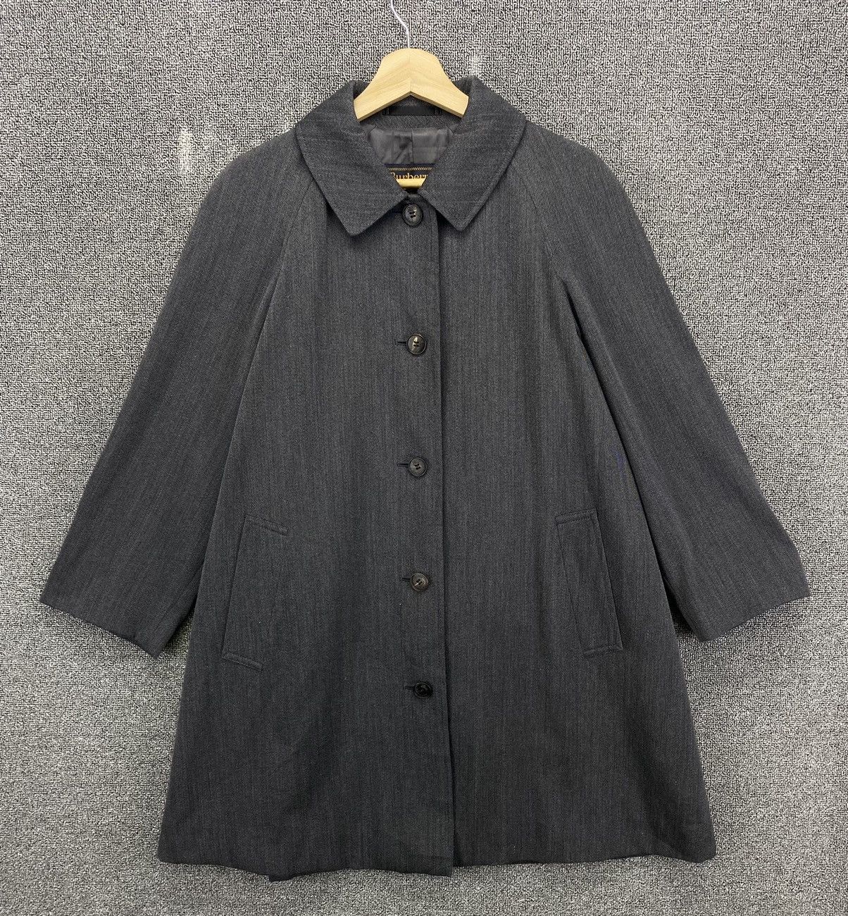 Burberry Vintage Burberry Nice Design Wool Long Jacket Size M / US 6-8 / IT 42-44 - 1 Thumbnail