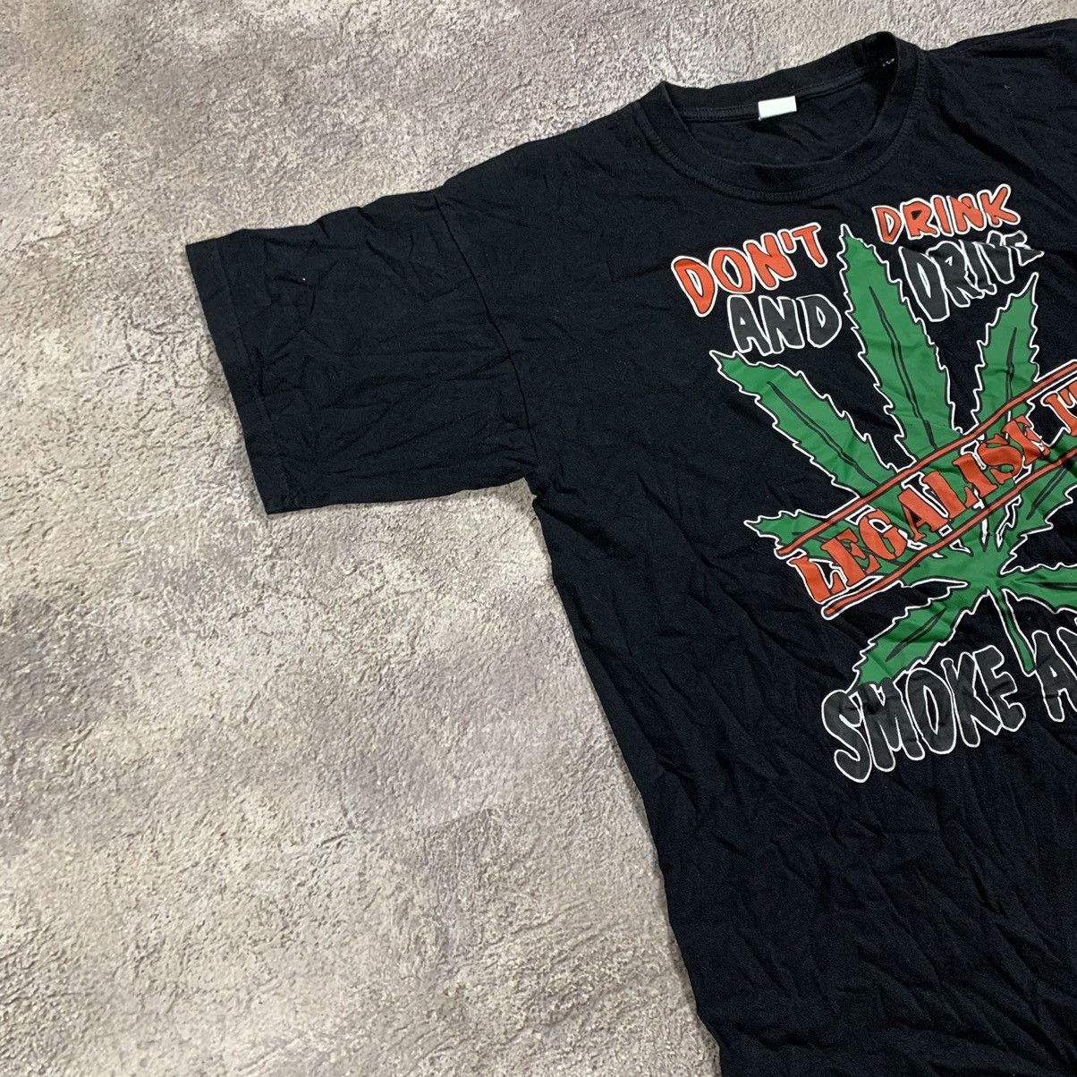 Band Tees vintage y2k humor tee weed drugs crack smoke abstract 90s Size US L / EU 52-54 / 3 - 4 Thumbnail