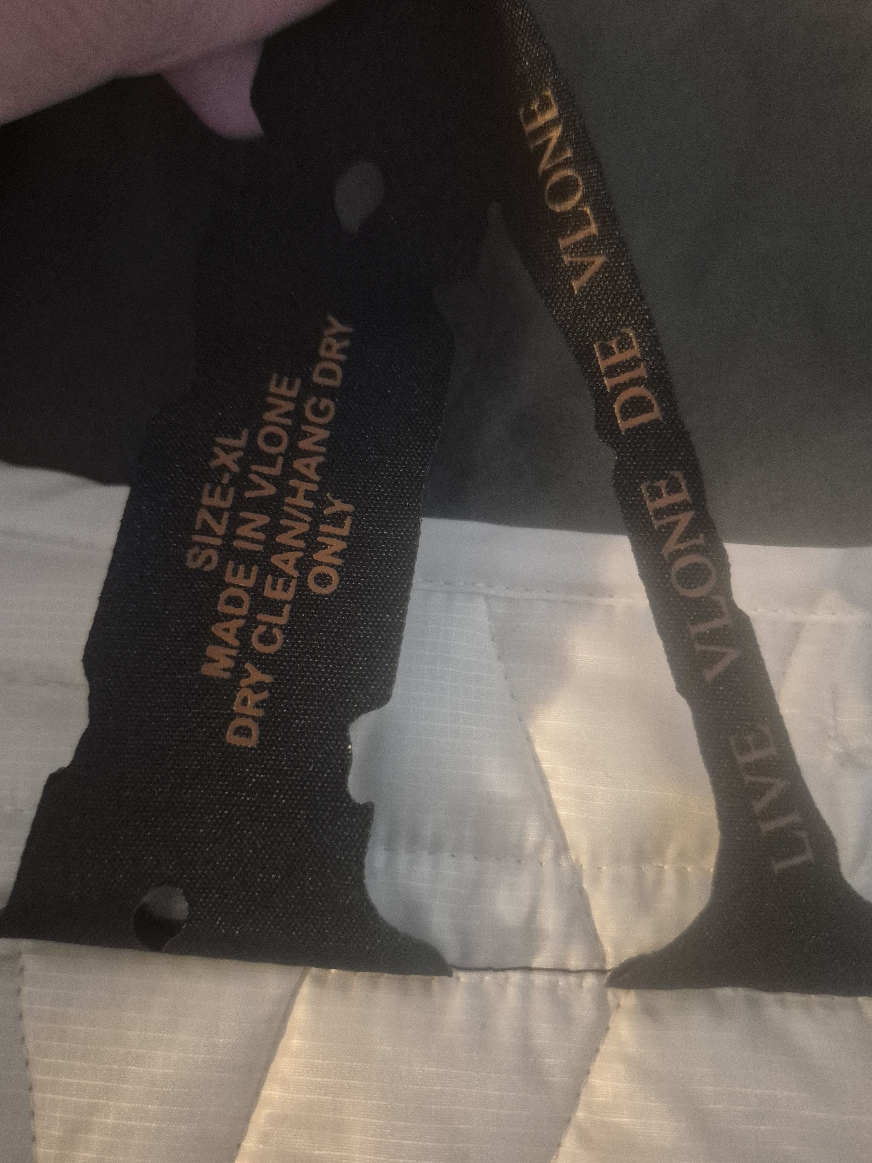 Vlone VLONE Quilted White Puffer Jacket Size XL Size US XL / EU 56 / 4 - 4 Thumbnail