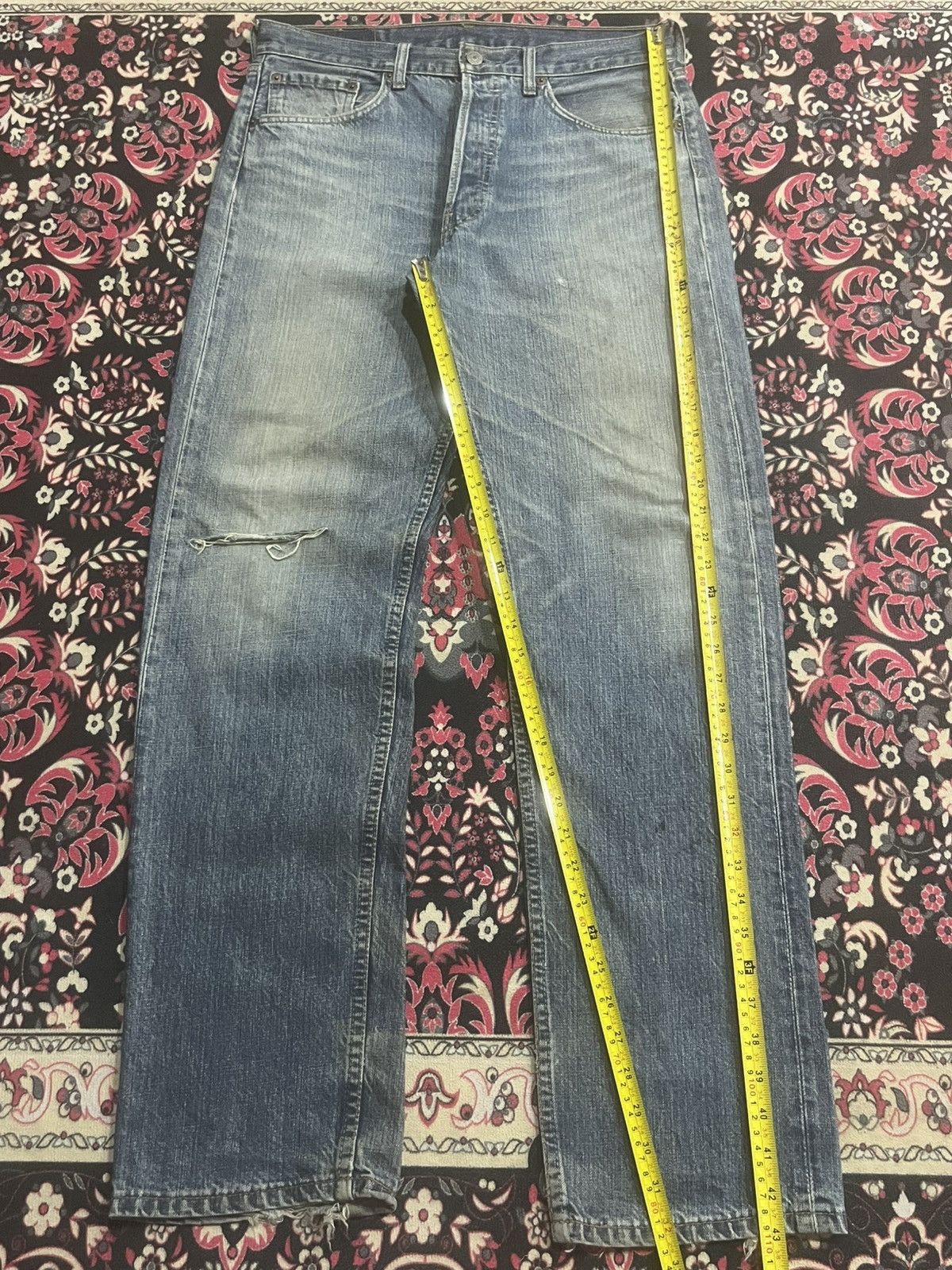 Levi's Vintage Y2K Levi’s 501 Blue Faded Distressed Classic Jeans Size US 32 / EU 48 - 13 Thumbnail