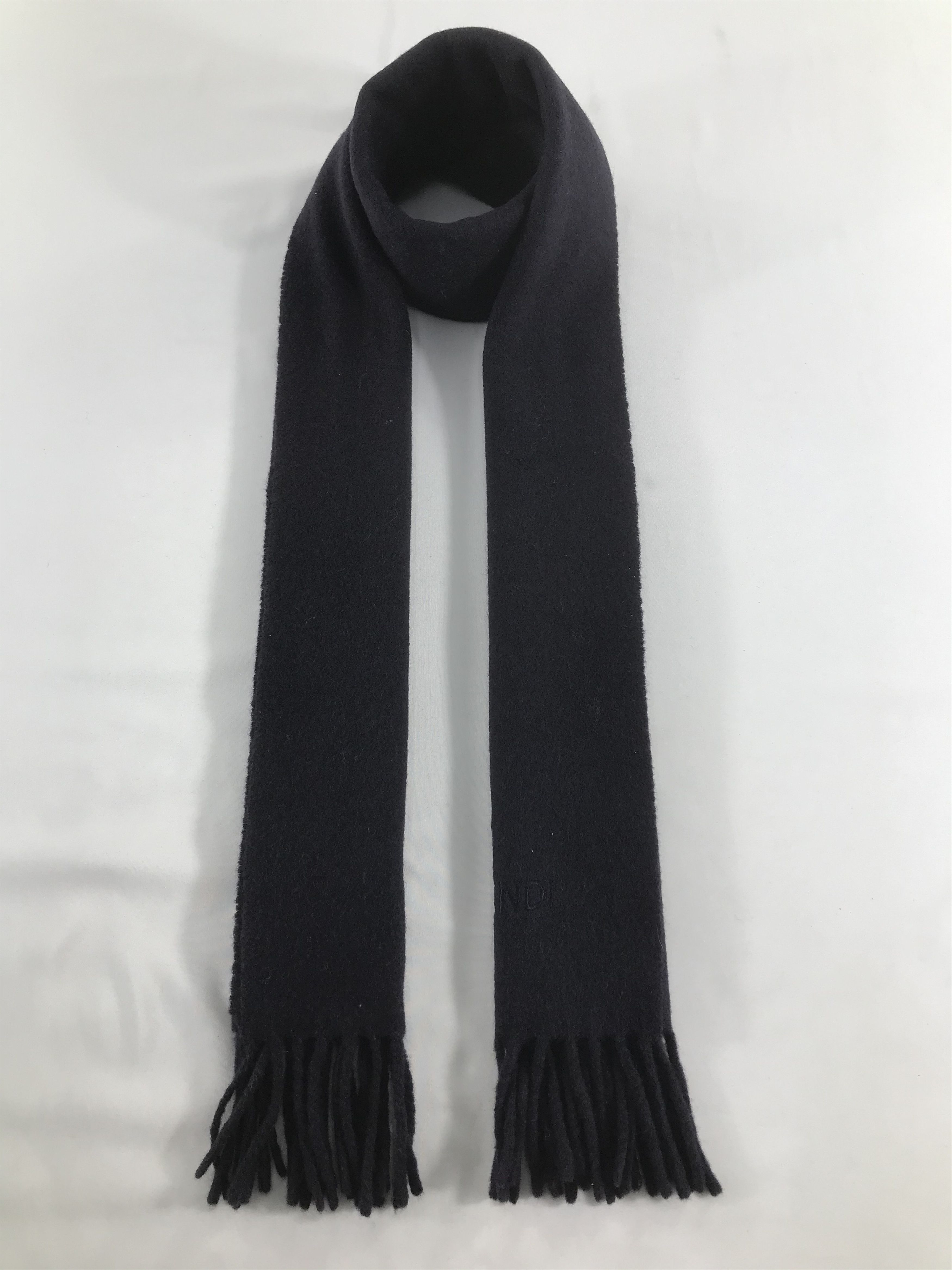 Fendi Fendi Plain Black Wool Scarf Muffler V558 Size ONE SIZE - 1 Thumbnail