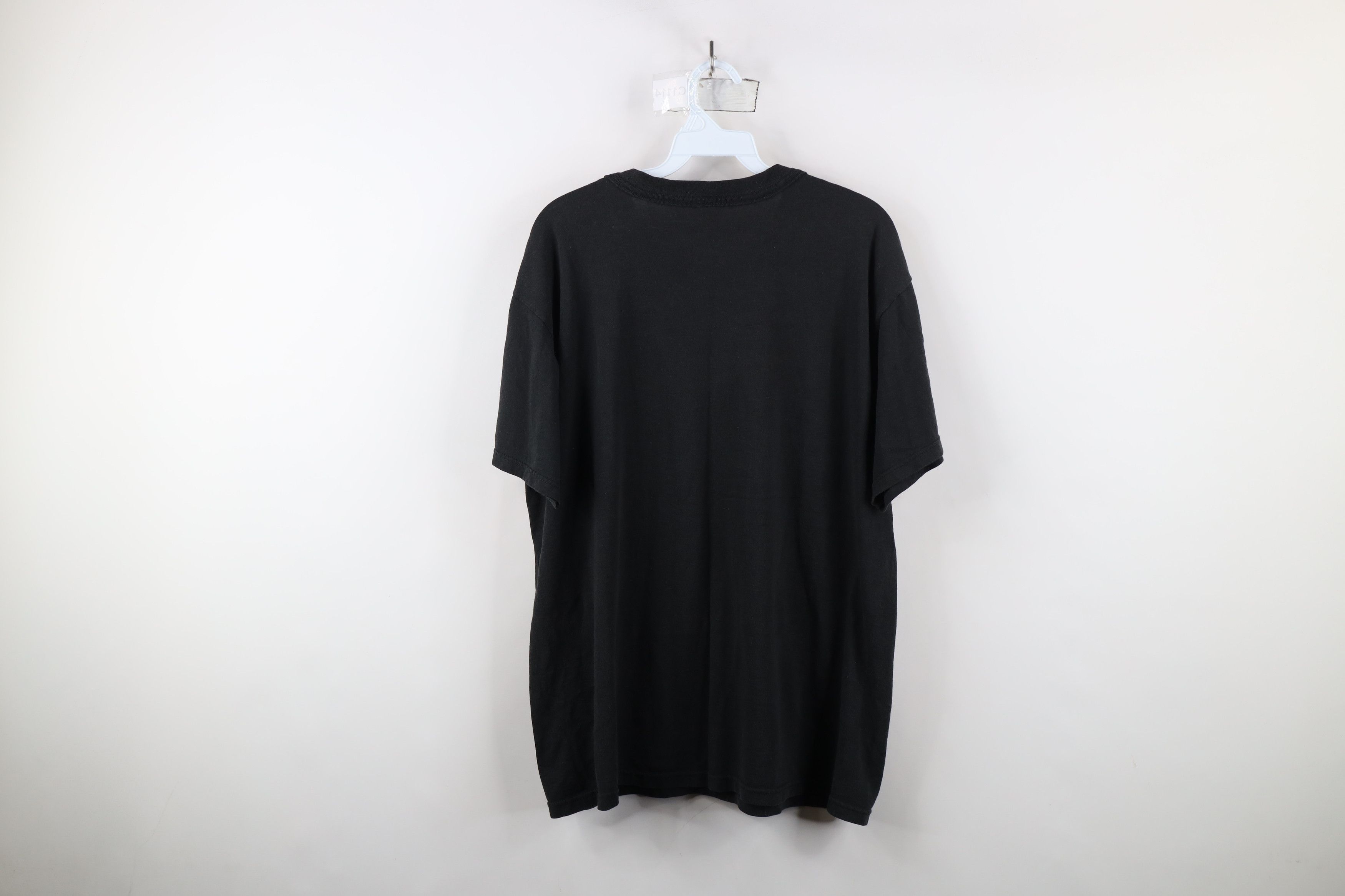 Vintage Vintage 90s Streetwear Pocket Short Sleeve T-Shirt Black Size US L / EU 52-54 / 3 - 11 Thumbnail