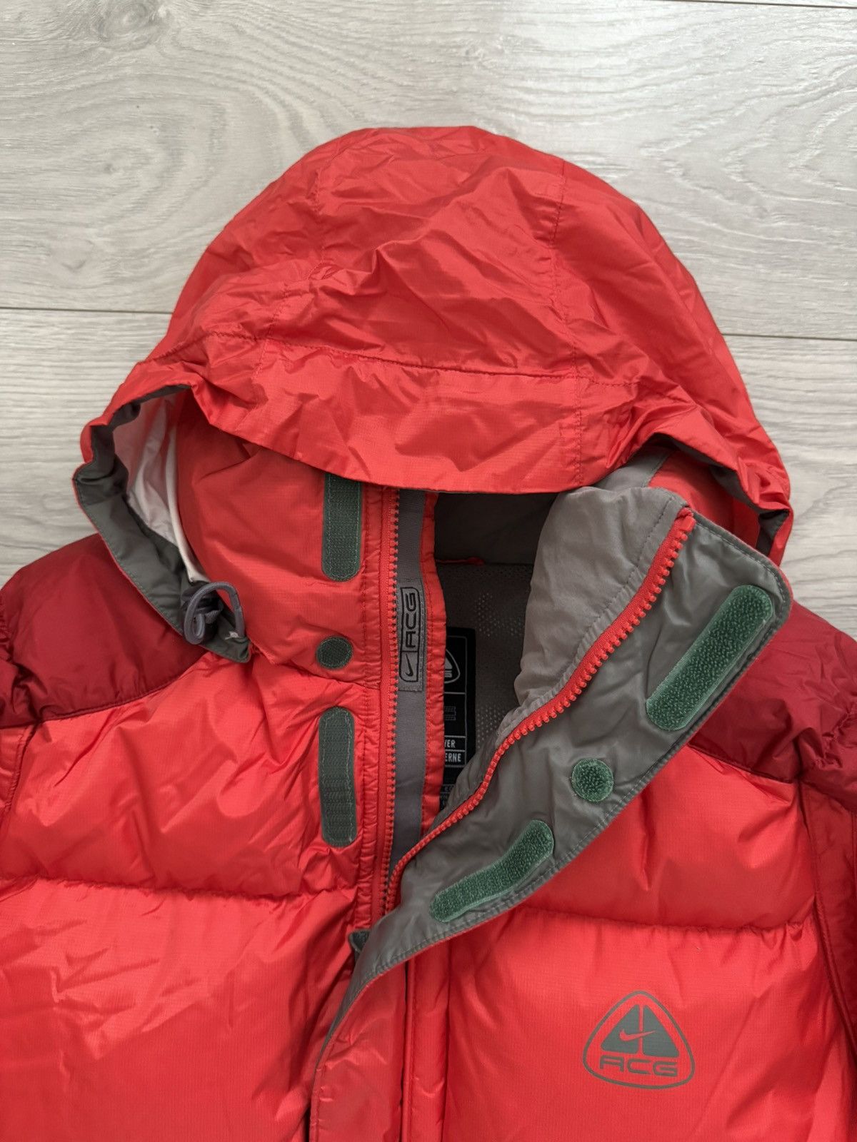 Nike ACG Nike ACG 00s Lungs Era Goose Down Nylon Tech Puffer Jacket Size US XL / EU 56 / 4 - 4 Thumbnail