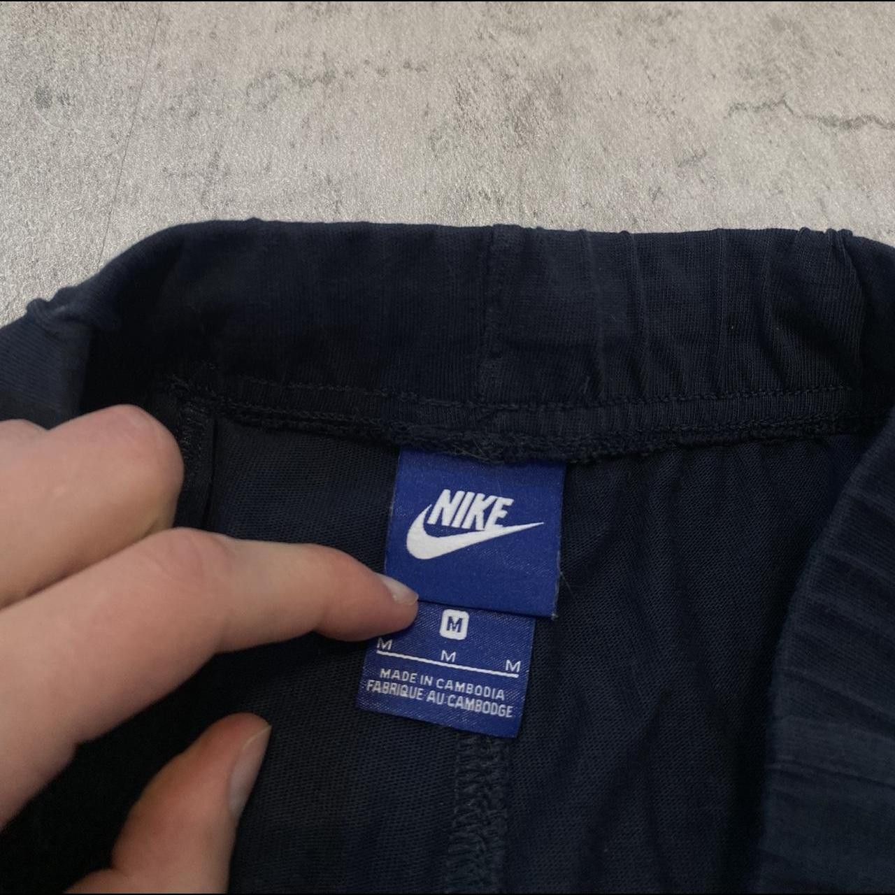 Nike Navy Shorts Nike rap hip hop Sportswear vintage y2k Size US 32 / EU 48 - 4 Thumbnail