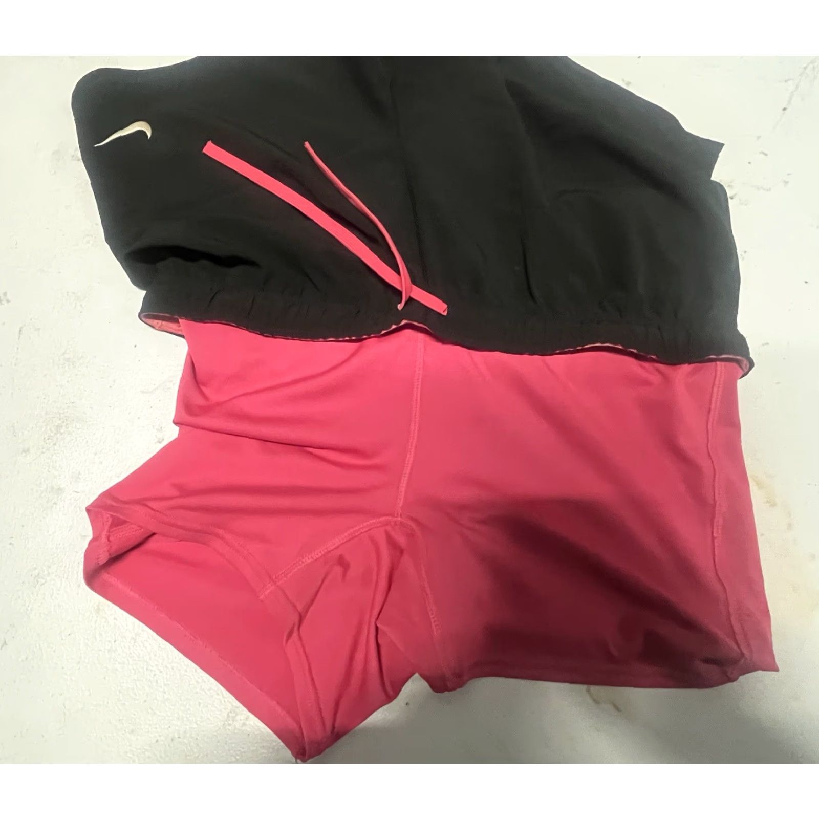 Nike **Nike Black XL Women's Athletic Shorts with Pink Lining** User: Nike Classic Fit Black XL Women's Athletic Shorts with Pink Lining Size 40" / US 18 - 6 Thumbnail
