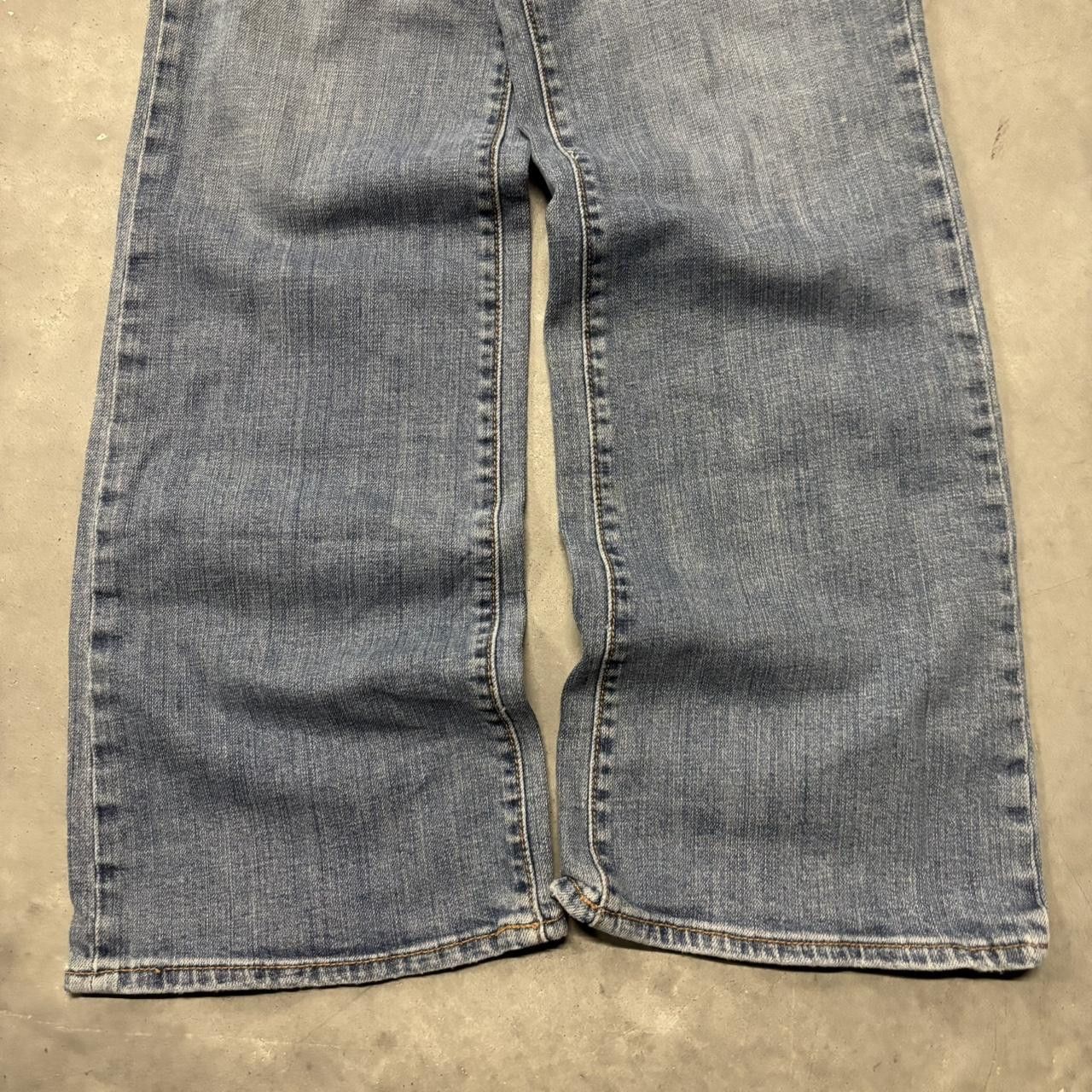 Japanese Brand × Vintage Crazy Vintage Y2K/2000s Medium Wash Essential Denim Jeans! Size US 36 / EU 52 - 6 Thumbnail