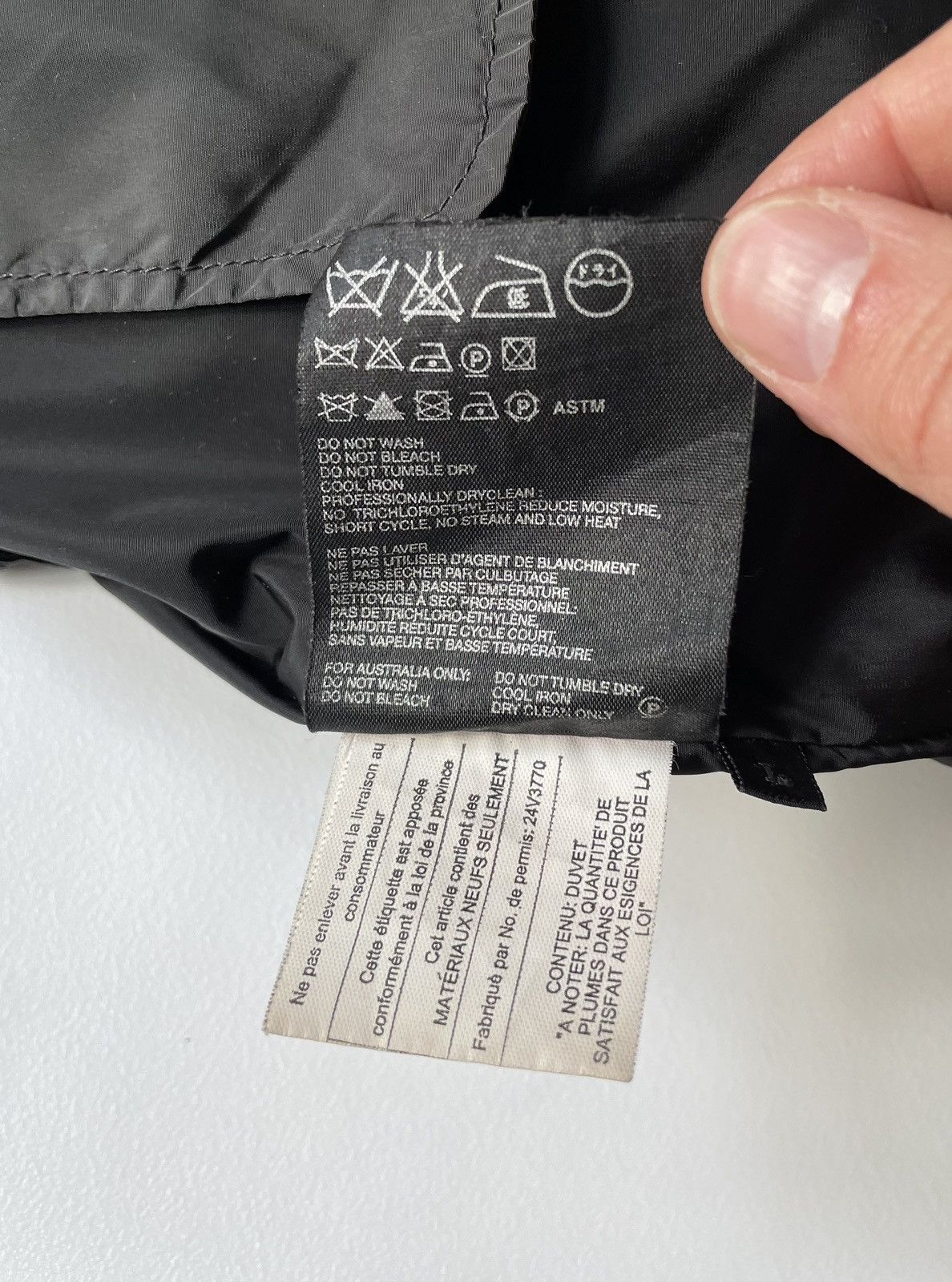 Prada Black Nylon ‘Hunter’ Down Jacket Size US L / EU 52-54 / 3 - 15 Thumbnail
