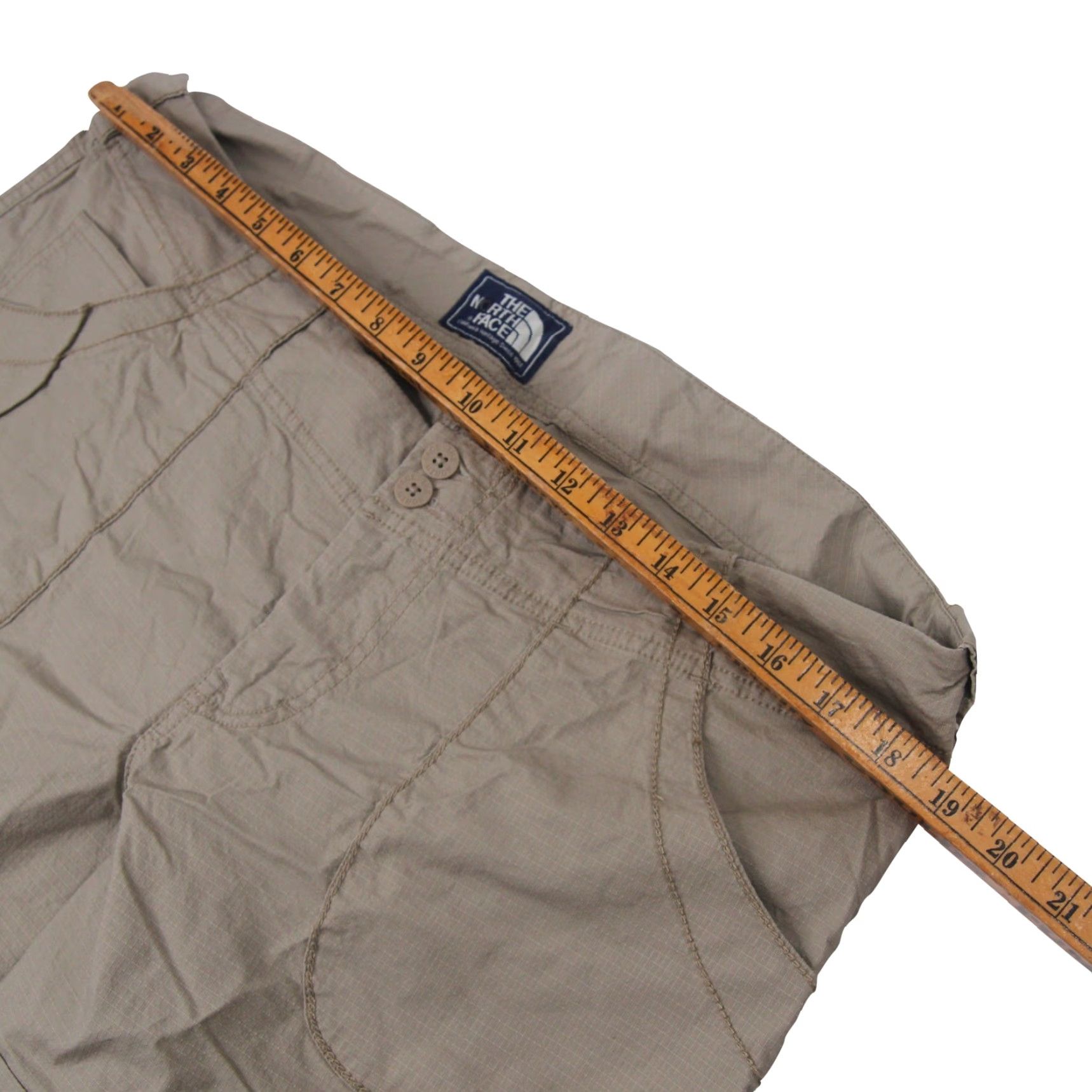 The North Face VINTAGE The North Face Womens Hiking Shorts HIking Tan 14 Regular Womens 14 Tan Hiking Shorts 90s? Size 36" / US 14 / IT 50 - 4 Thumbnail