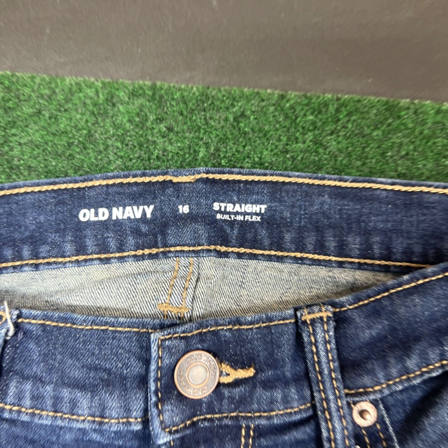 Old Navy Youth Boys Old Navy Built-In-Flex Straight Jeans 16 Plus Medium Wash Pants 26x29 Size US 26 / EU 42 - 3 Thumbnail