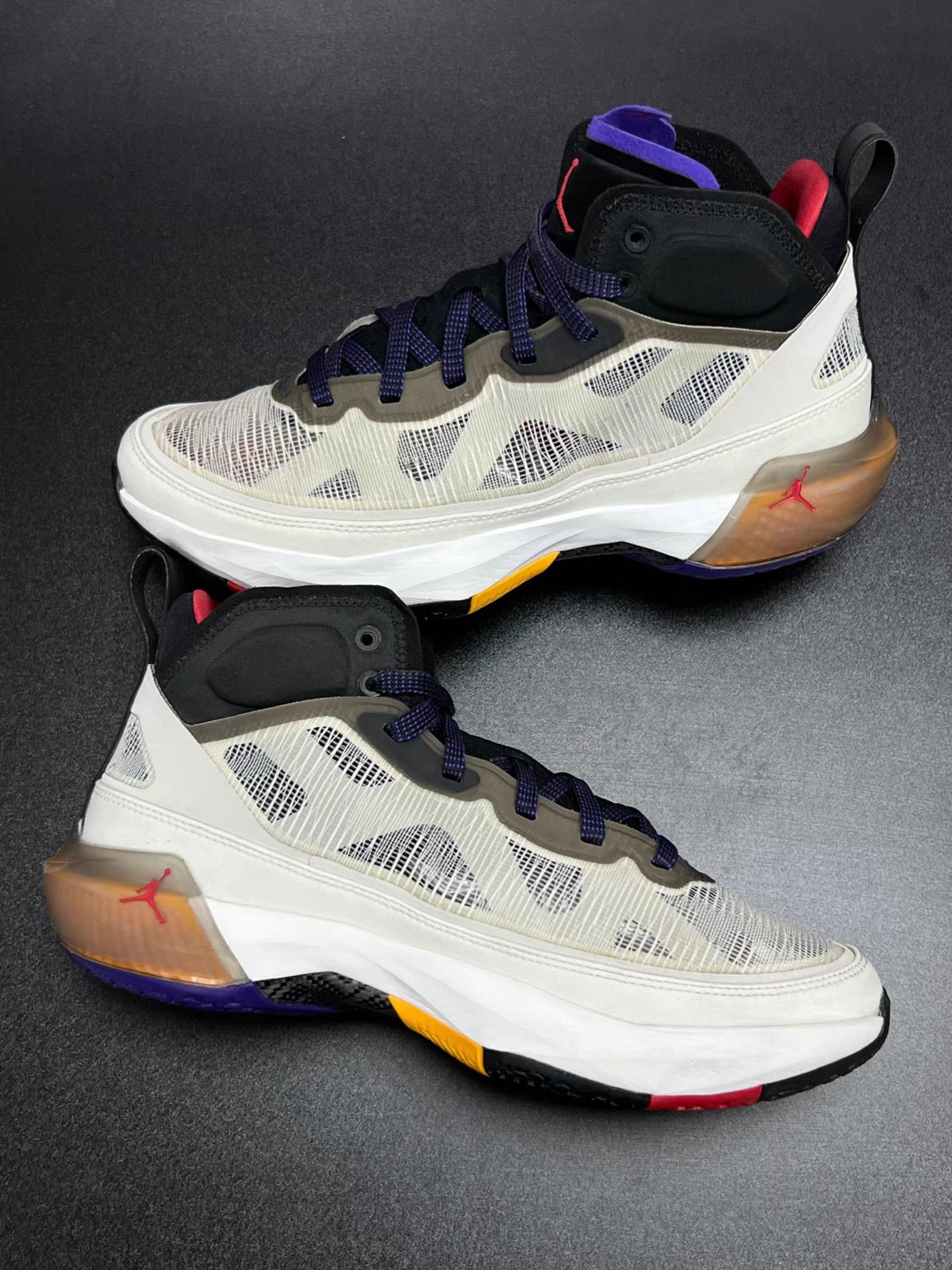 Jordan Brand Air Jordan 37 Basketball Shoes K15 Size US 7.5 / EU 40-41 - 5 Thumbnail