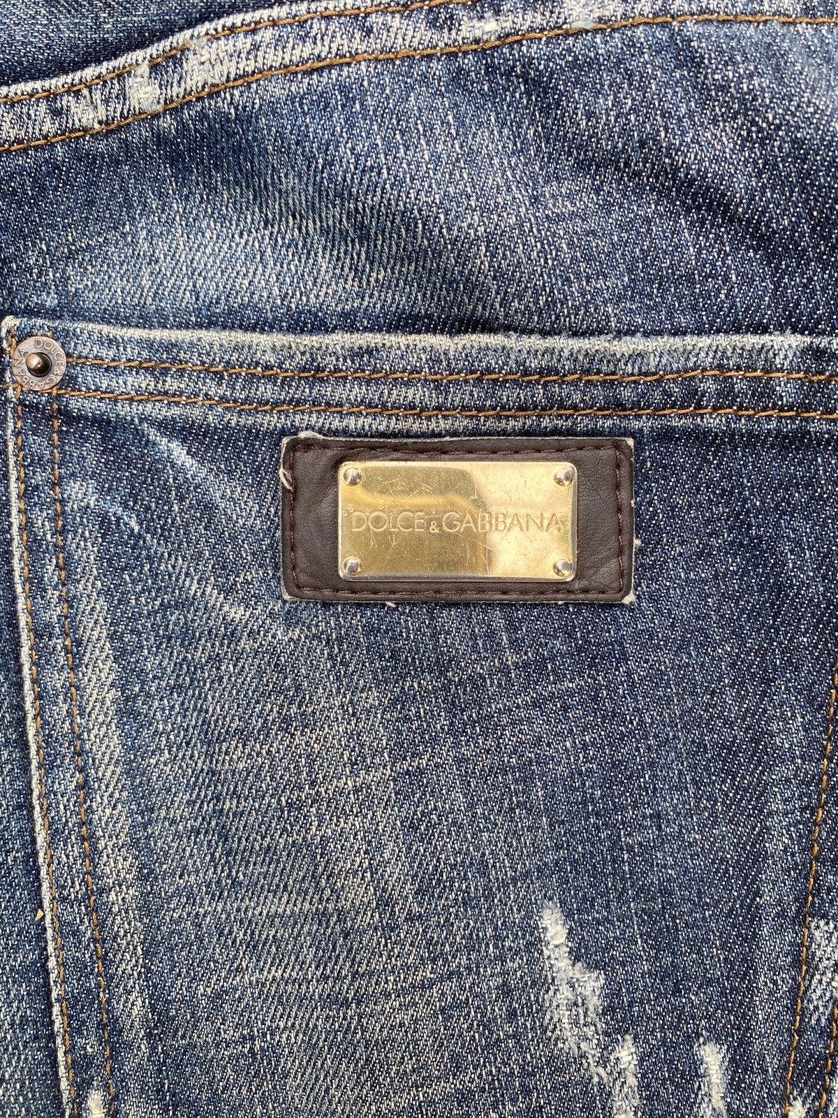 Dolce & Gabbana 2000s Dolce & Gabbana Italy Distressed Denim Size US 33 - 13 Thumbnail
