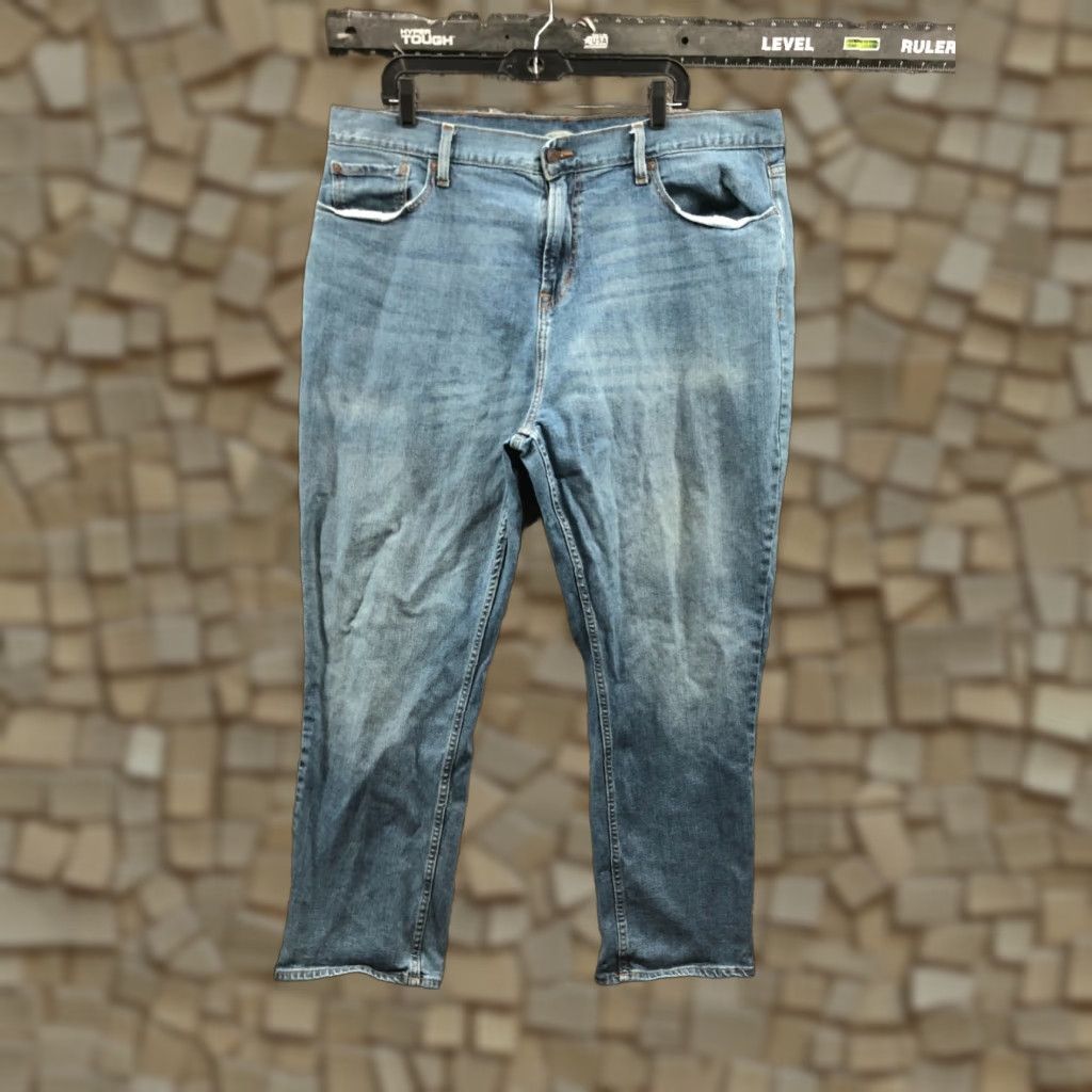 Old Navy Old Navy Jeans Mens 42x30 Mid Rise Straight Leg Medium Wash Blue Size US 42 / EU 58 - 1 Thumbnail