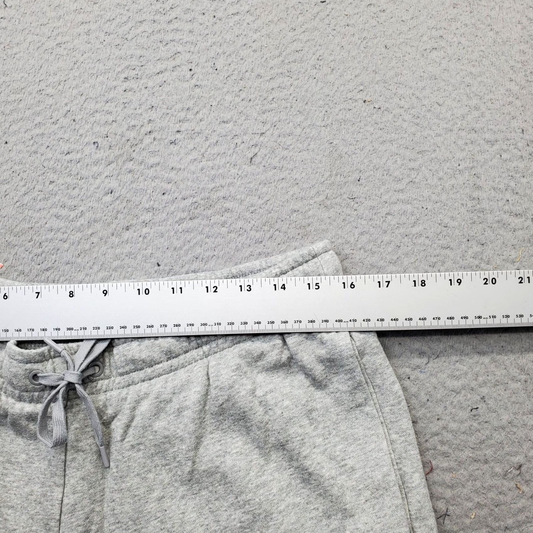 Nike Nike Sportswear Joggers Pants Men L Gray Fleece Lined Drawstring Tapered Leg Causal Activewear Size US 33 - 6 Thumbnail