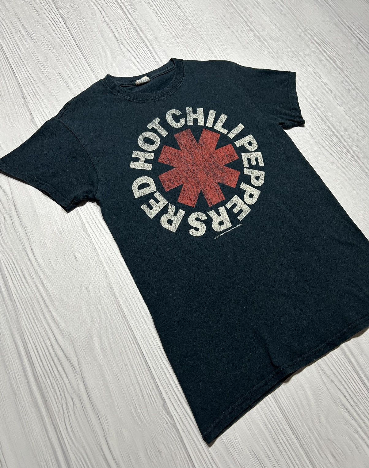 Band Tees Vintage 2015 Red Hot Chili Peppers Band T-Shirt Size US S / EU 44-46 / 1 - 3 Thumbnail