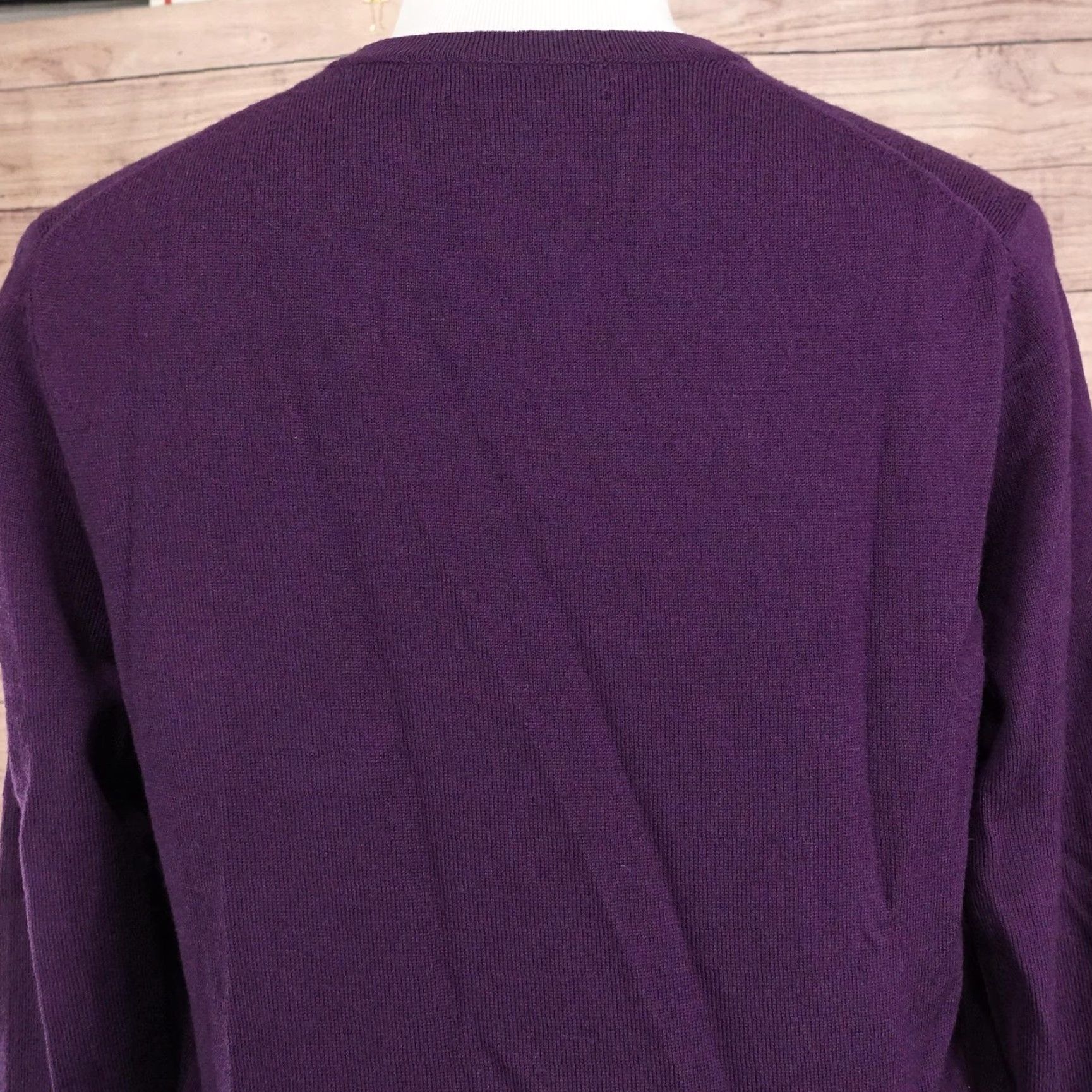 Brooks Brothers Brooks Brothers Sweater Mens Medium Purple V-Neck Merino Wool Pullover Knit Size US M / EU 48-50 / 2 - 5 Thumbnail