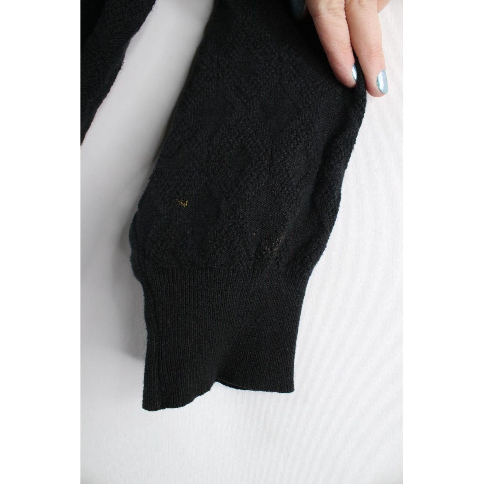 Vintage Vintage 90s Streetwear Distressed Diamond Knit Sweater Size US L / EU 52-54 / 3 - 7 Thumbnail
