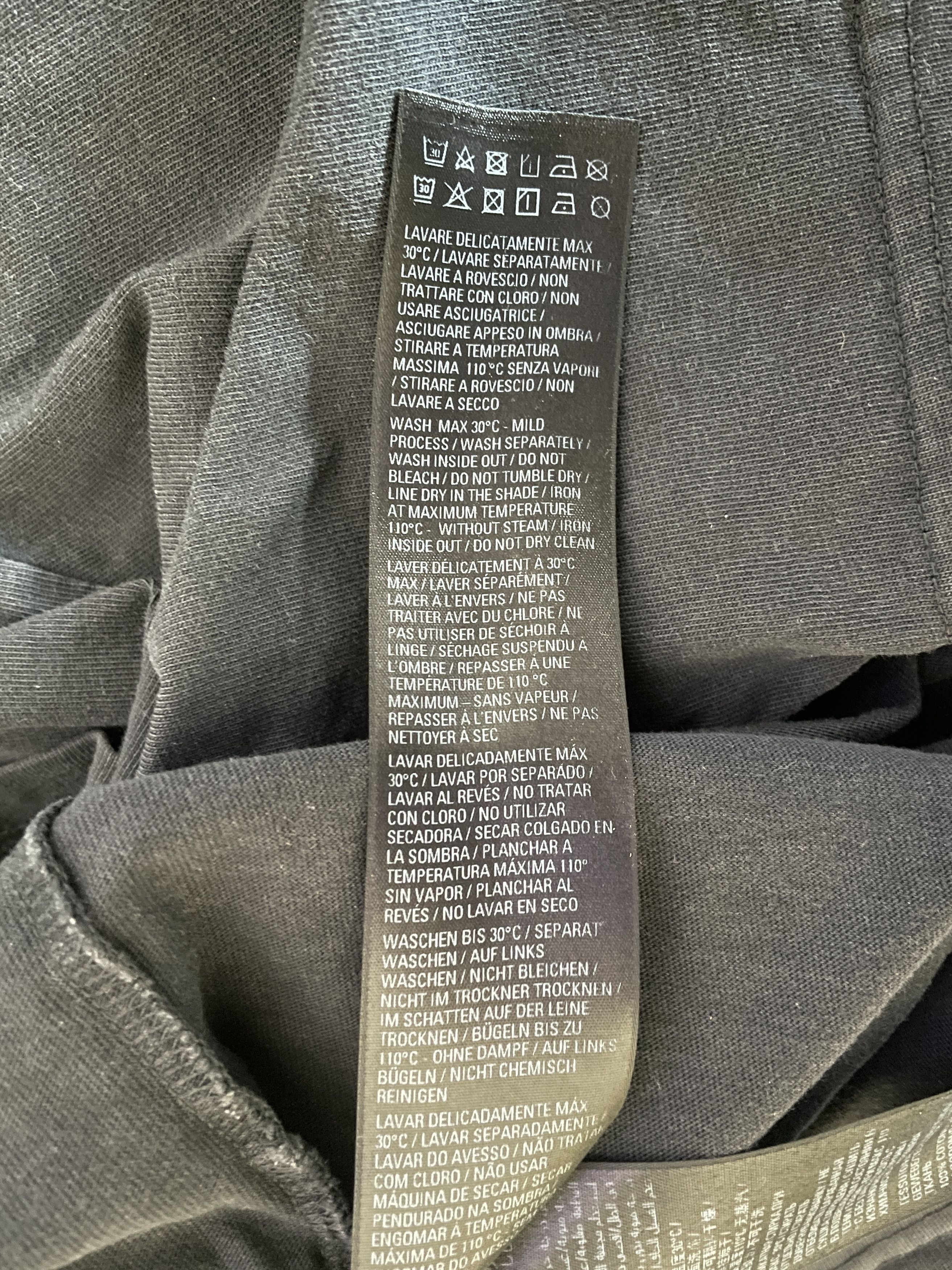 Balenciaga Balenciaga unisex fade oversize embroider t-shirt size XS Size US XS / EU 42 / 0 - 7 Thumbnail