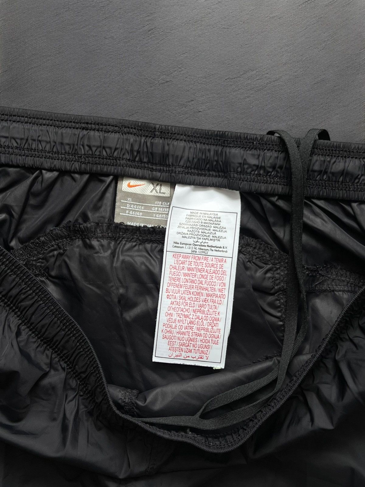 Nike Vintage Nike parachute pants Size US 36 / EU 52 - 4 Thumbnail