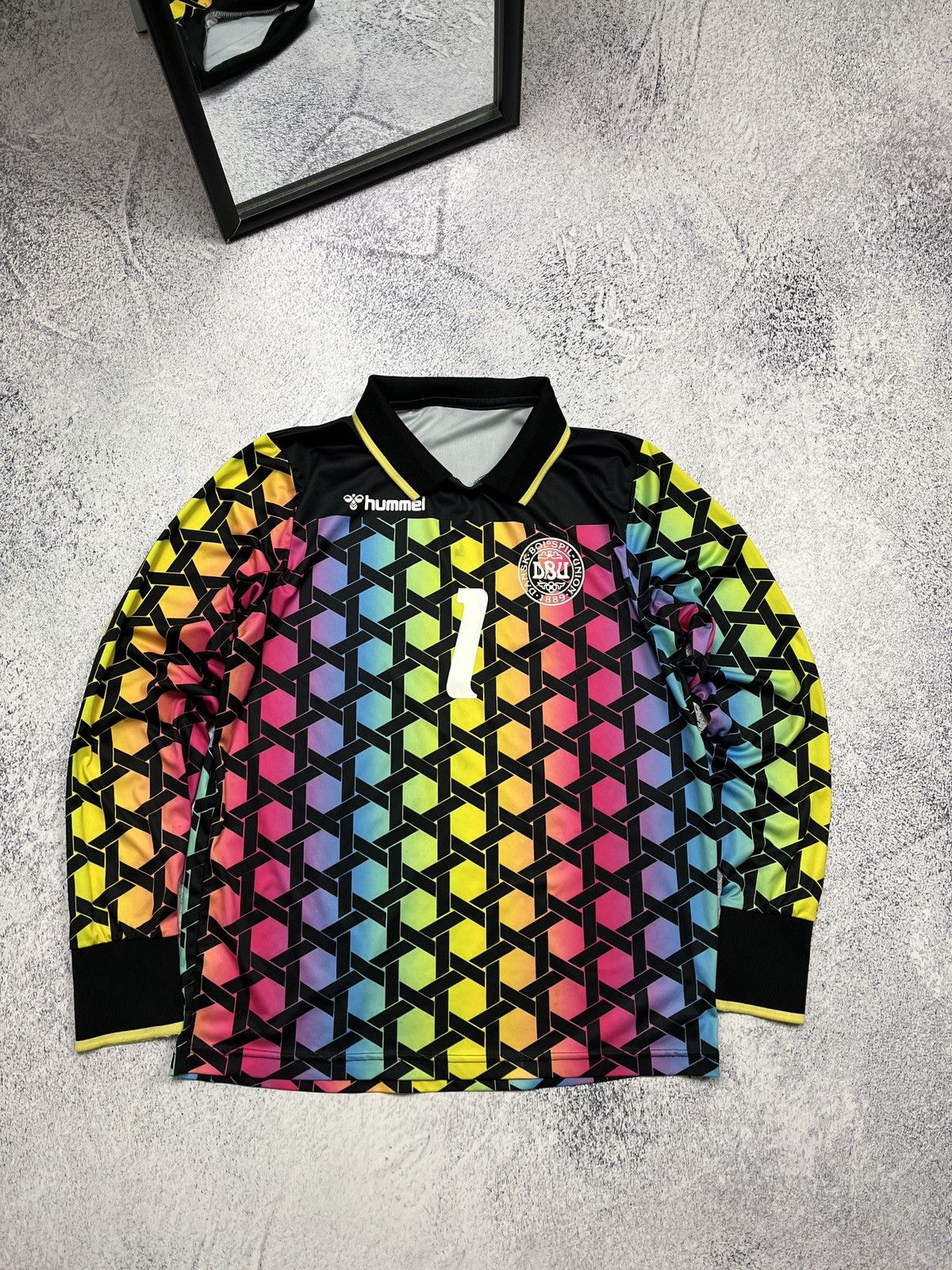 Other Hummel Denmark Goalkeeper Football Shirt 1992 Reproduction Size US M / EU 48-50 / 2 - 1 Thumbnail