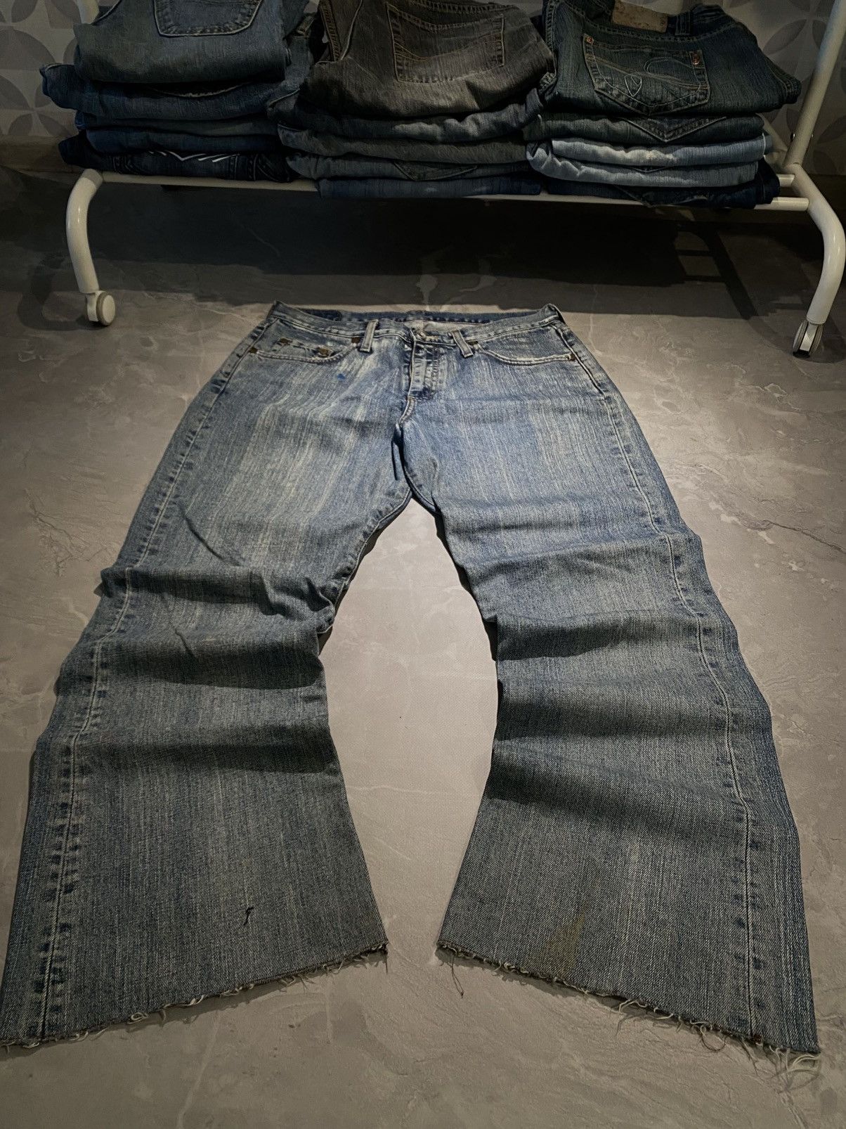 Vintage Vintage Washed Flare Denim Light Fade Grunge Style Size US 32 / EU 48 - 1 Thumbnail