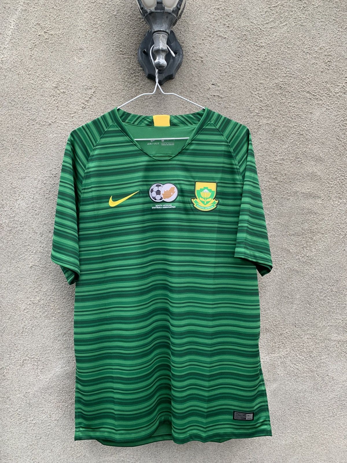 Nike South Africa 2018 Away Jersey Size US L / EU 52-54 / 3 - 1 Thumbnail