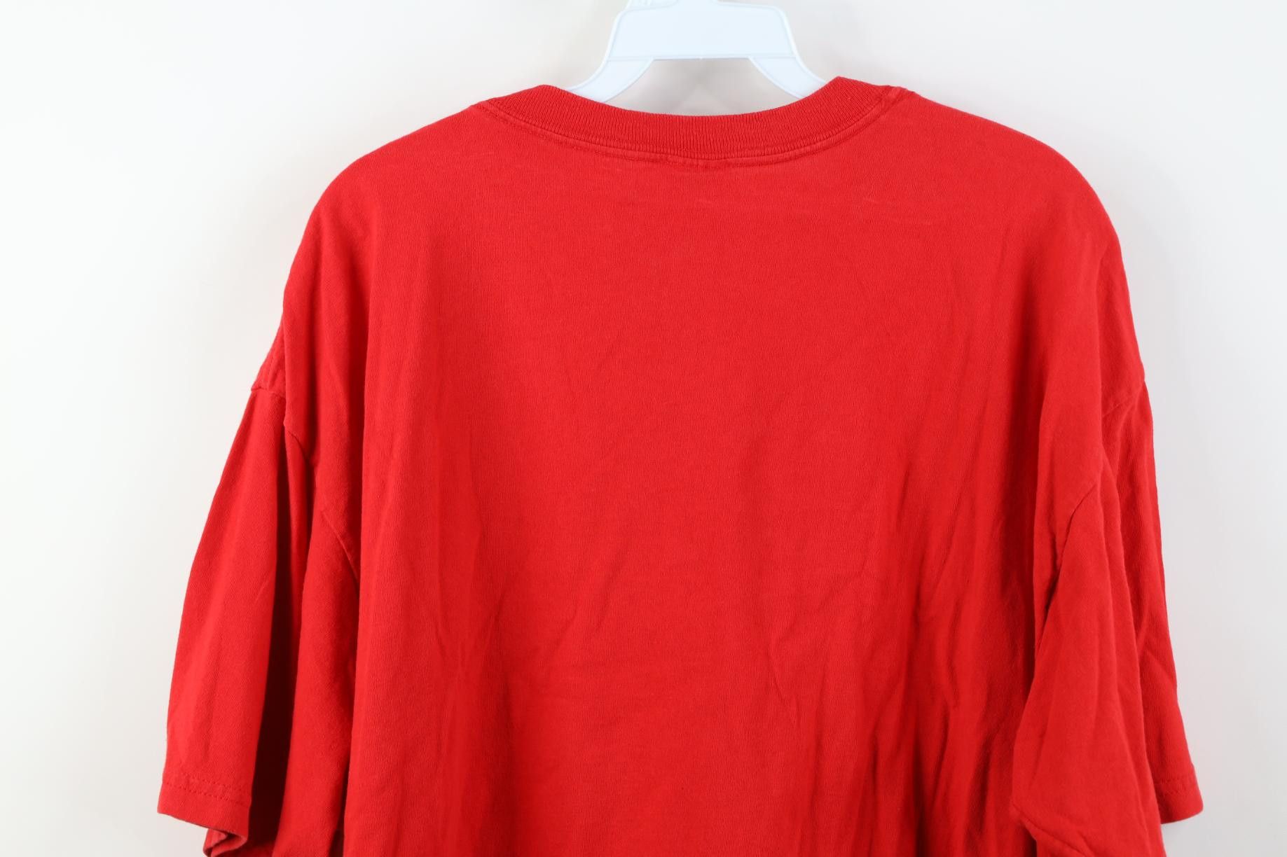 Vintage Vintage 2002 Stanley Cup Champions Detroit Red Wings T-Shirt Size US XL / EU 56 / 4 - 13 Thumbnail