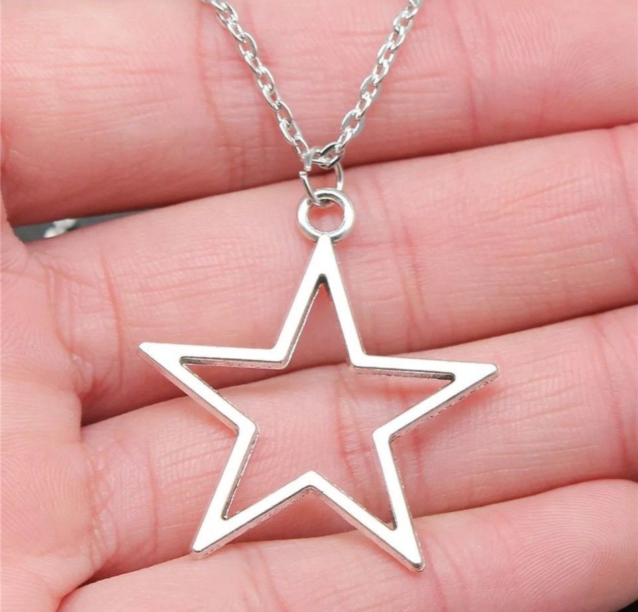 Heaven by Marc Jacobs × Jewelry Silver Hollow Star Pendant Necklace Size ONE SIZE - 2 Thumbnail