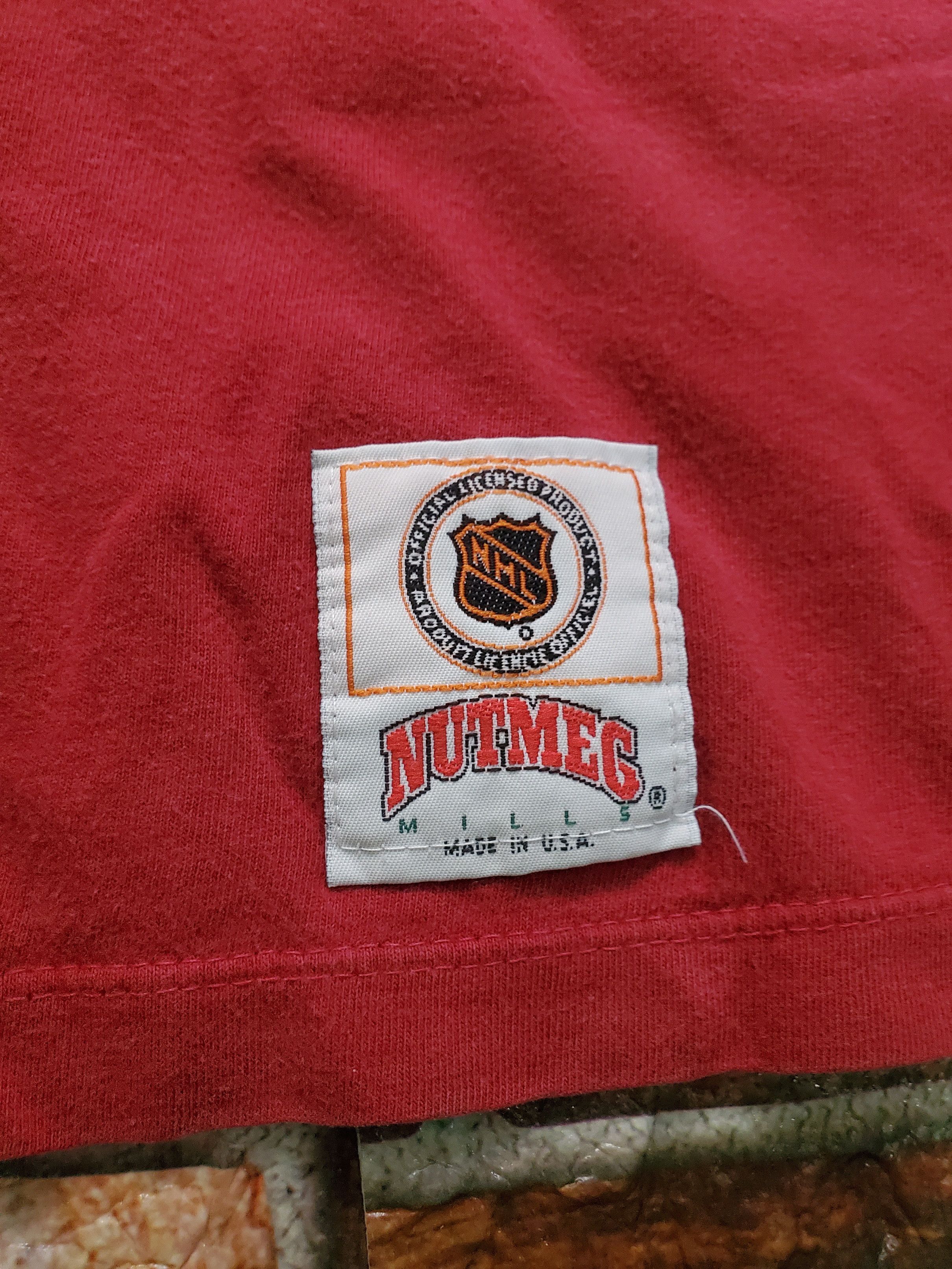 Nutmeg mighty ducks 1995 vintage nutmeg tshirt Size US XL / EU 56 / 4 - 5 Thumbnail