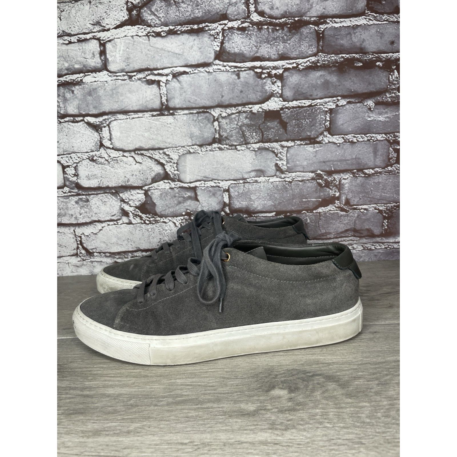 Bergdorf Goodman Goodman Brand Edge Charcoal Suede Casual Lace Low Top Sneake Size US 9 / EU 42 - 21 Thumbnail