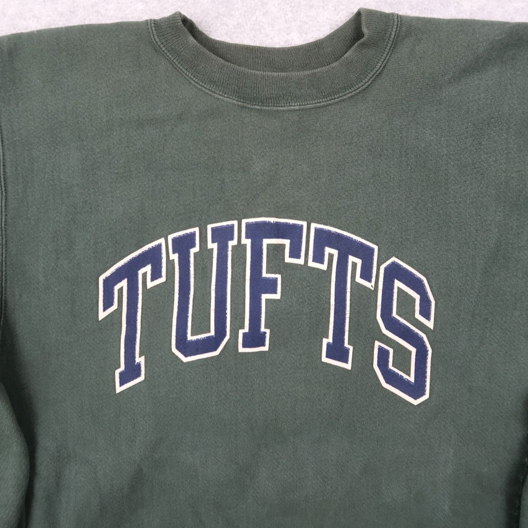 Champion VINTAGE Champion Reverse Weave Tufts University Crewneck Sweatshirt XL Green Graphic Print Men’s Pullover Sweatshirt Size US XL / EU 56 / 4 - 3 Thumbnail
