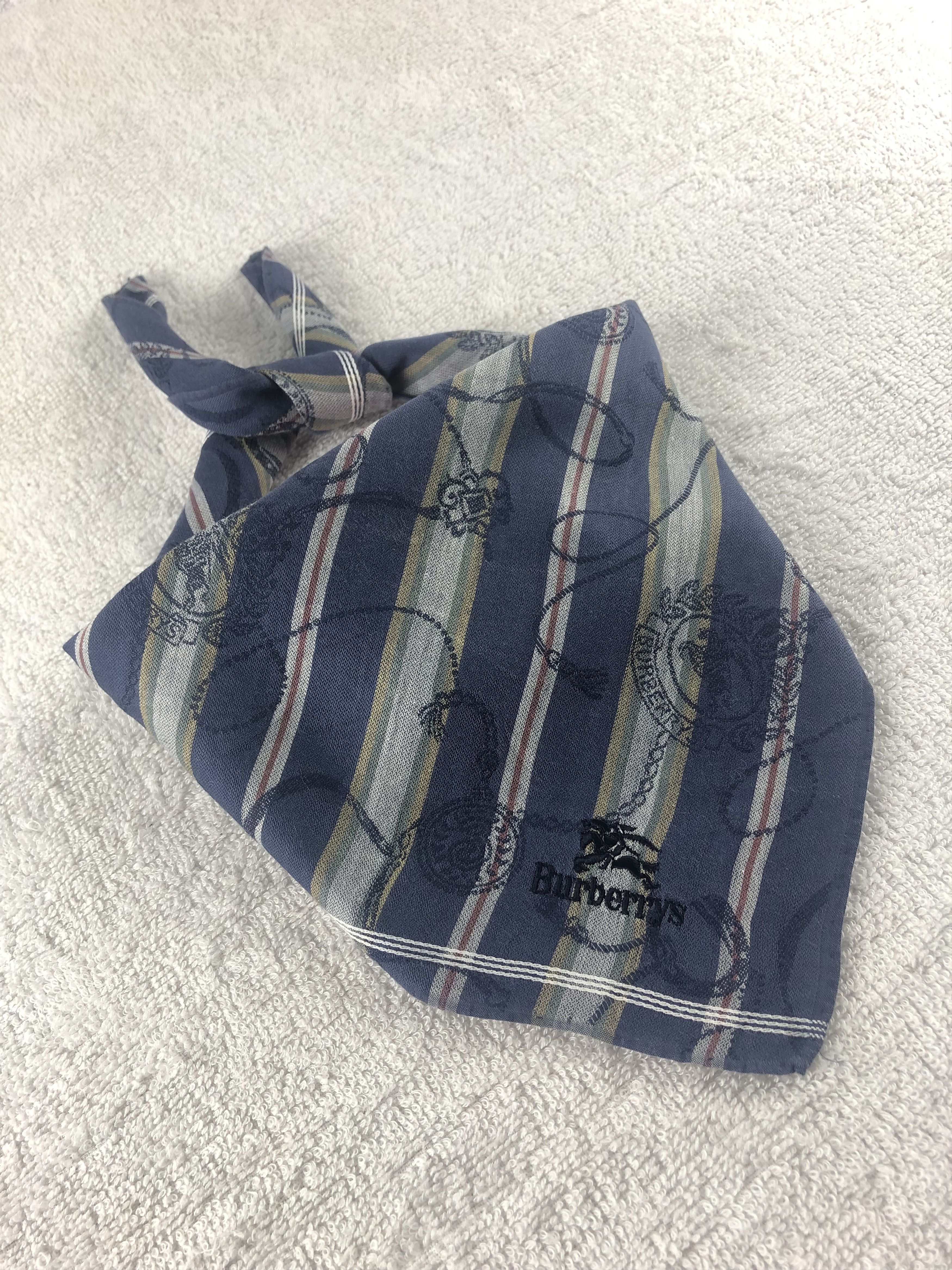 Burberry Burberrys Handkerchief / Bandana / Neckerchief Size ONE SIZE - 2 Thumbnail