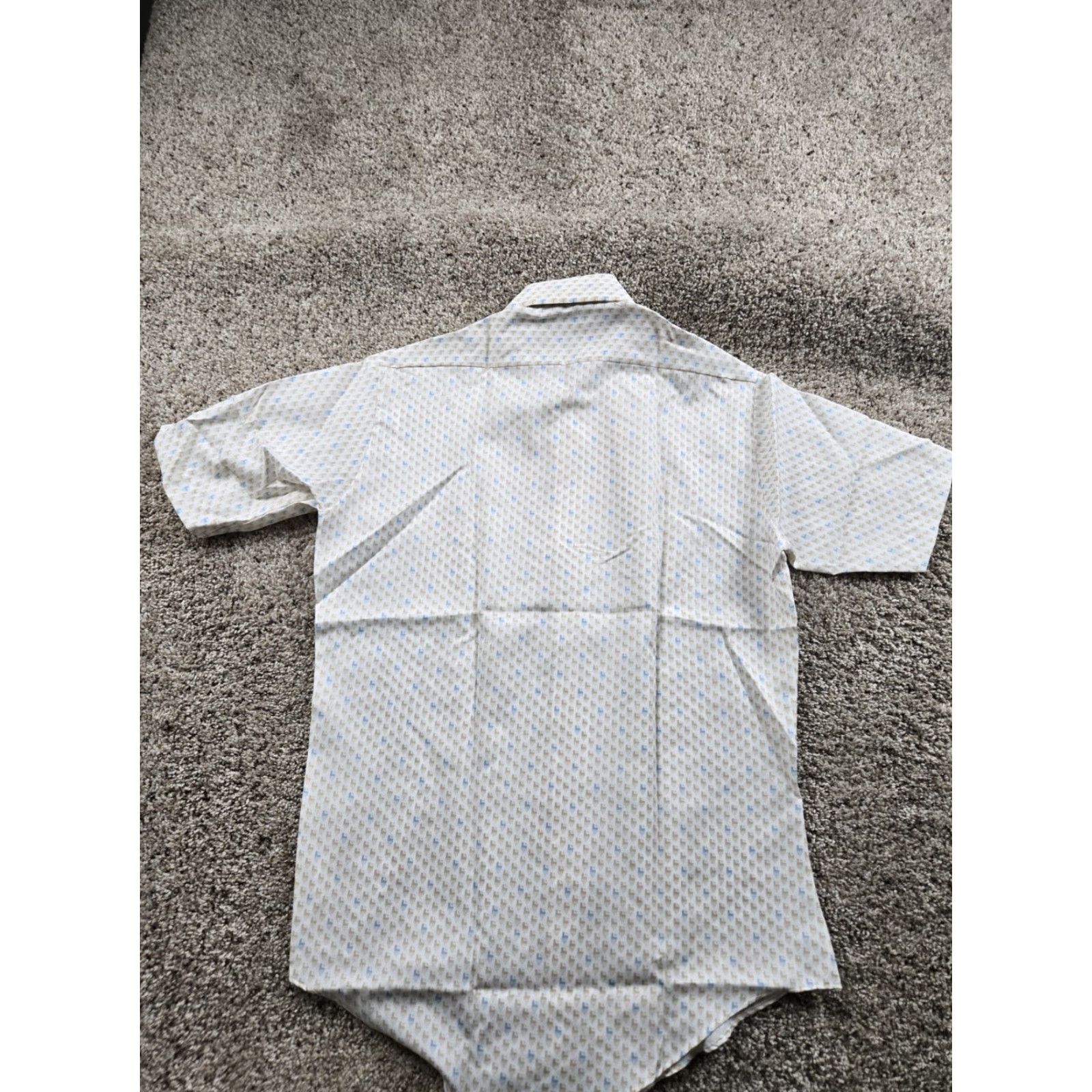 Sears VINTAGE Sears Shirt 70s Mens White Button-Front Short Sleeve Rockabilly 15.5 M NWOT Size US M / EU 48-50 / 2 - 7 Thumbnail