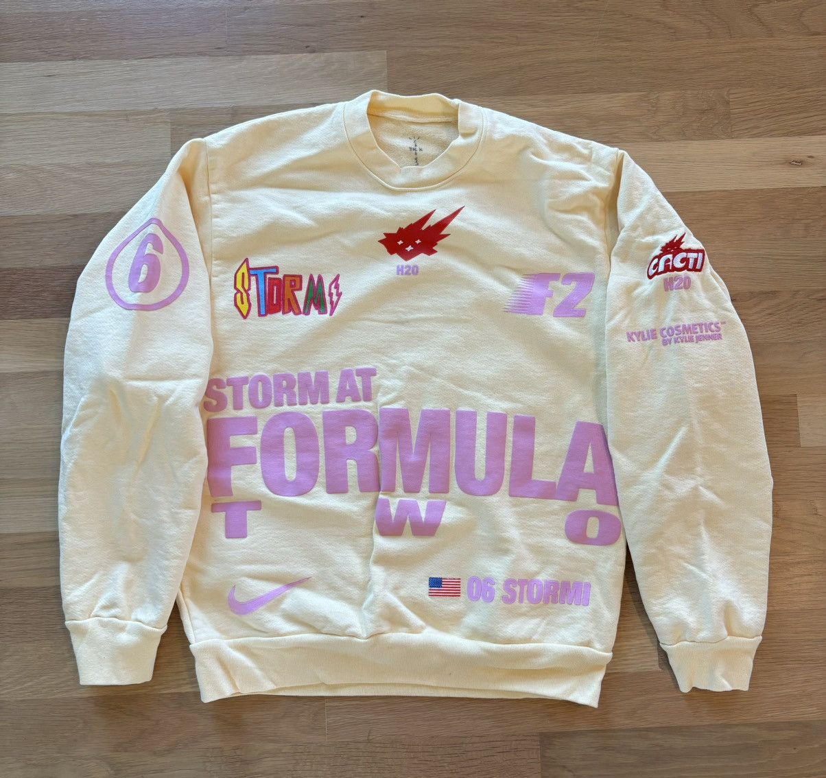 Travis Scott RARE Travis Scott Stormi Birthday Formula Two F2 Crewneck Size US S / EU 44-46 / 1 - 1 Thumbnail