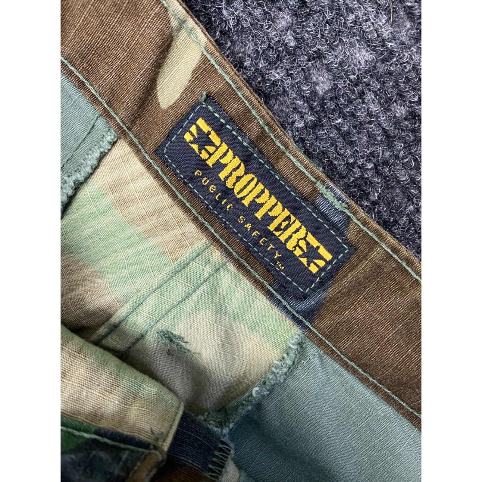 Propper VINTAGE PROPPER Pants Cargo Trousers Green Small Regular Men Army Cargo Pocket Zipper Buttons 32 in Inseam Size US 29 - 3 Thumbnail