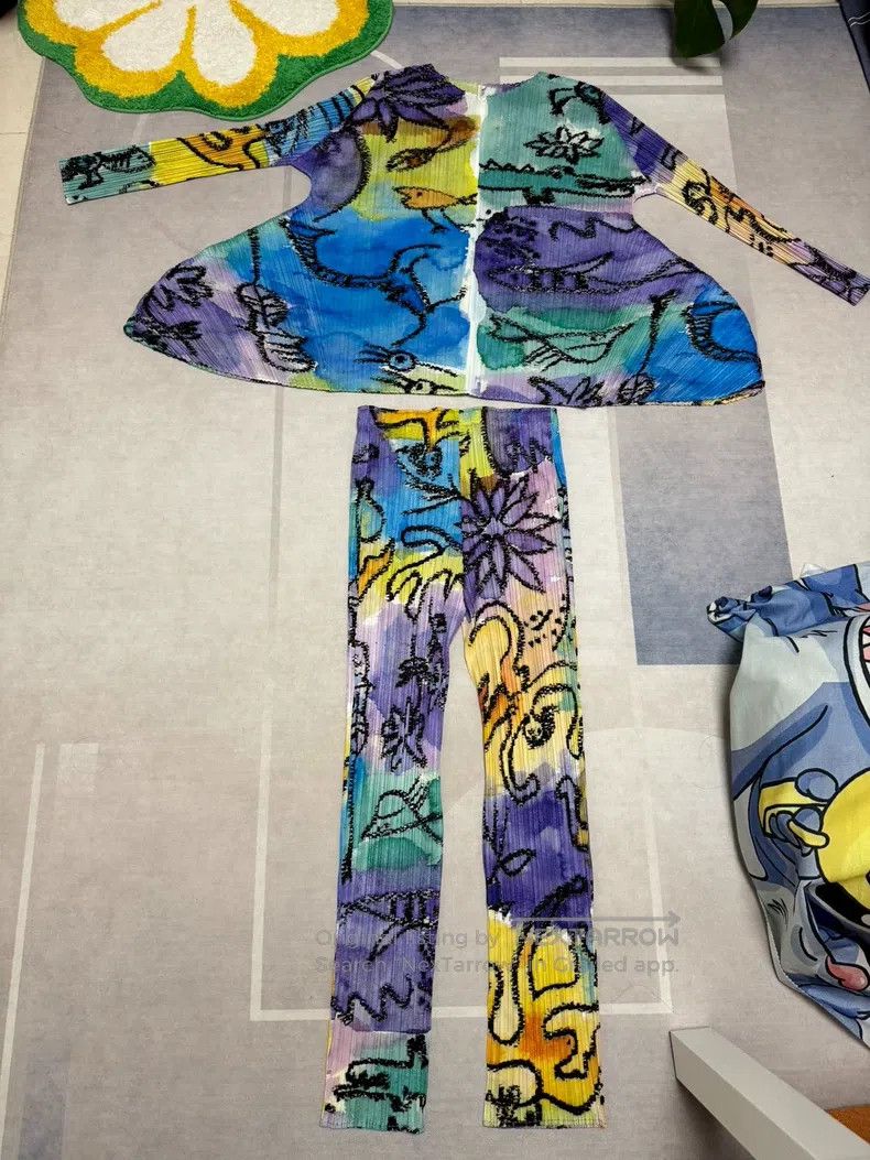 Issey Miyake Issey Miyake Graffiti Print Top Size XL / US 12-14 / IT 48-50 - 2 Thumbnail